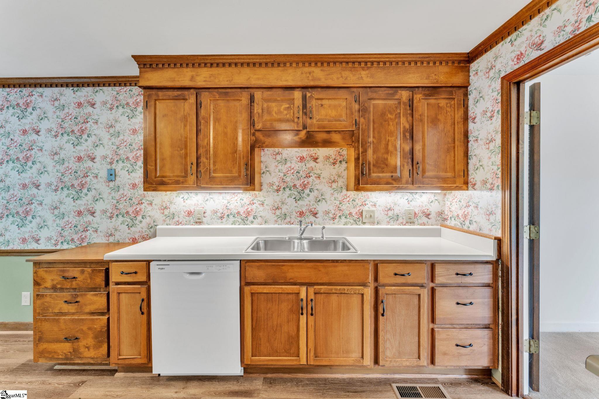 8 Graystone Way Property Photo 12