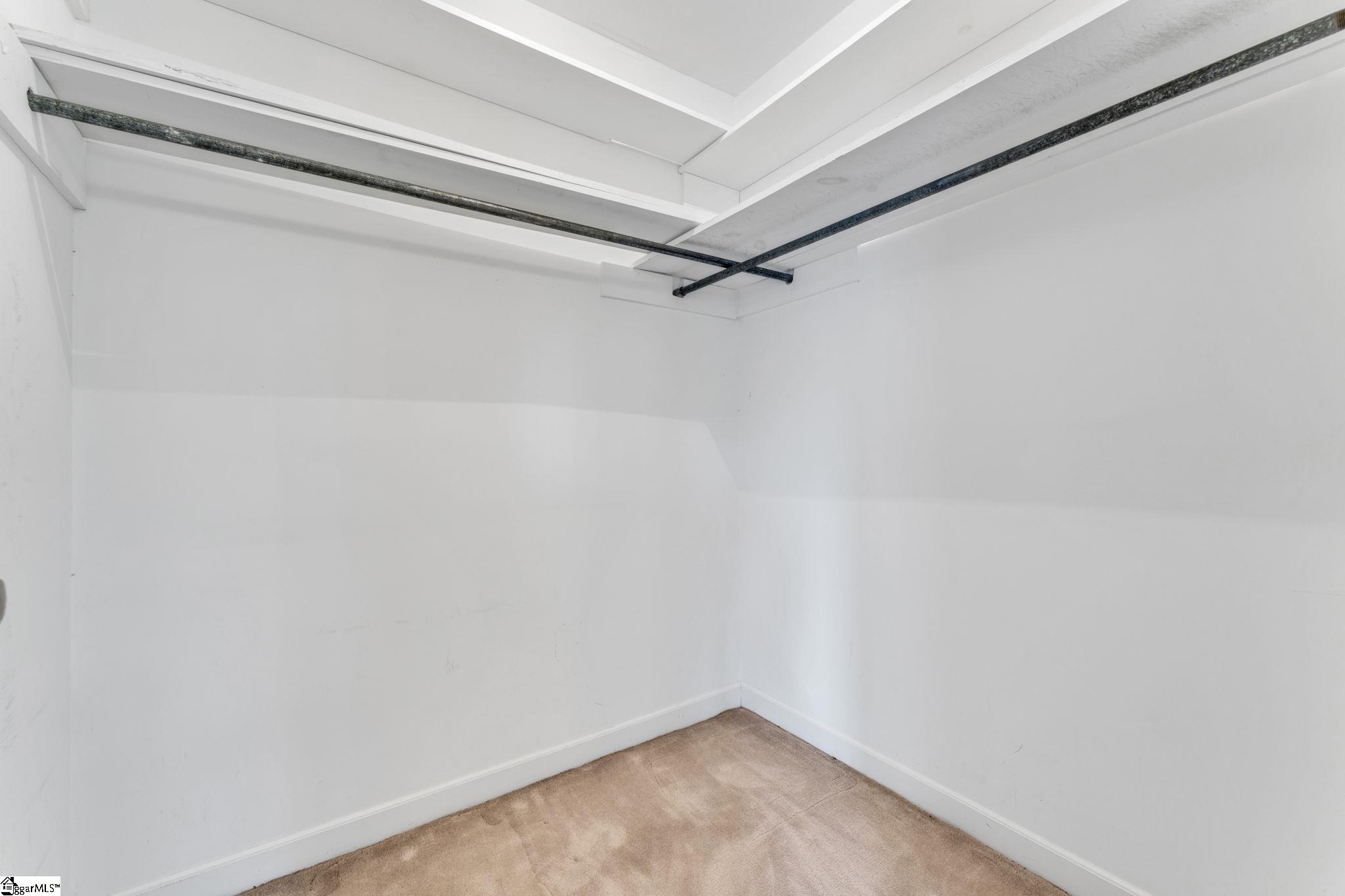 8 Graystone Way Property Photo 20