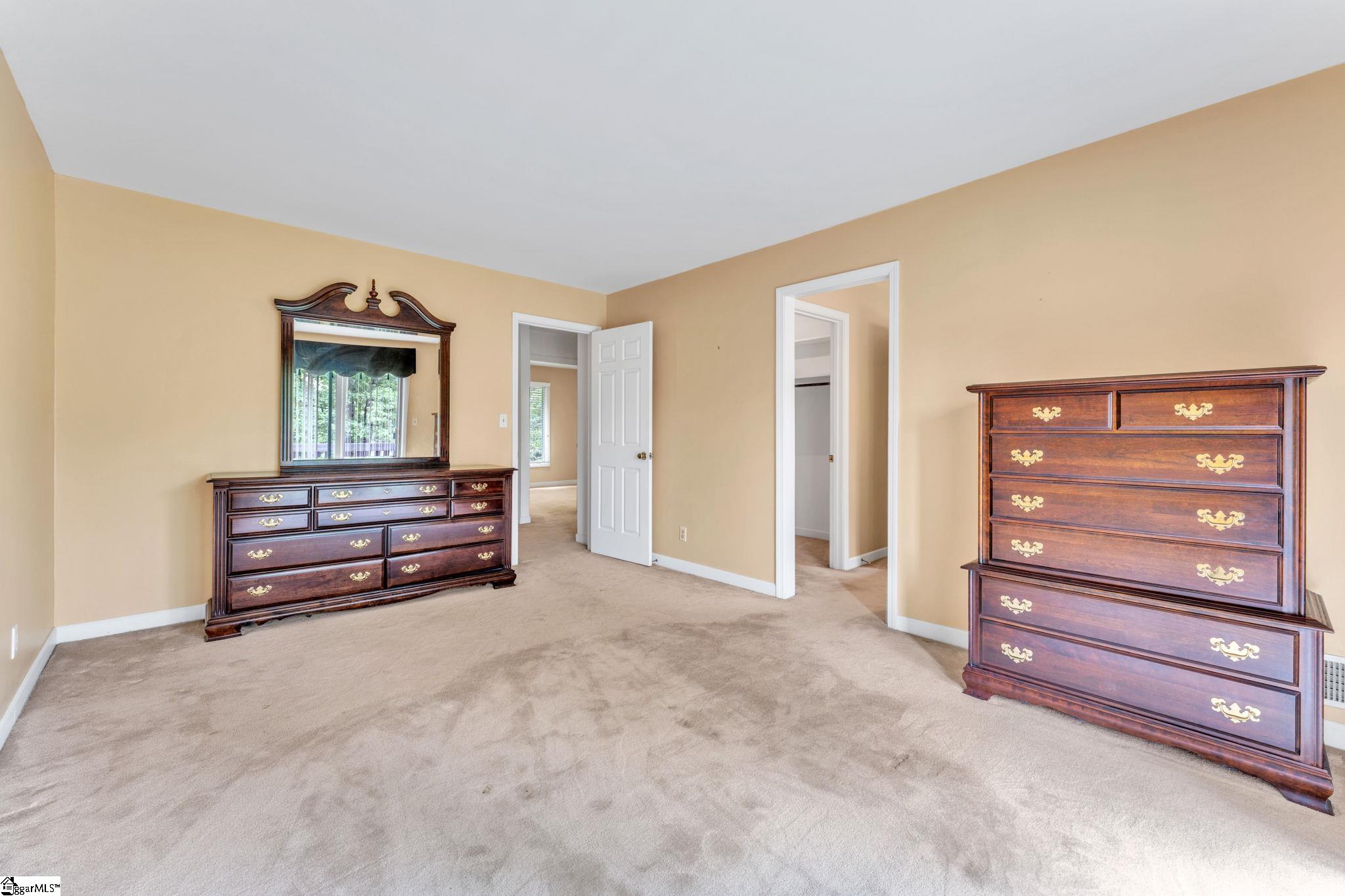 8 Graystone Way Property Photo 22