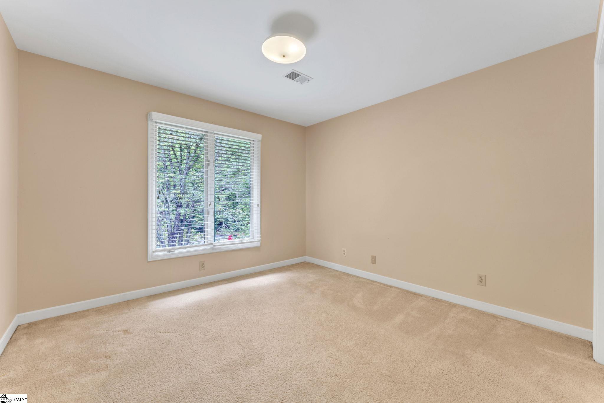 8 Graystone Way Property Photo 24