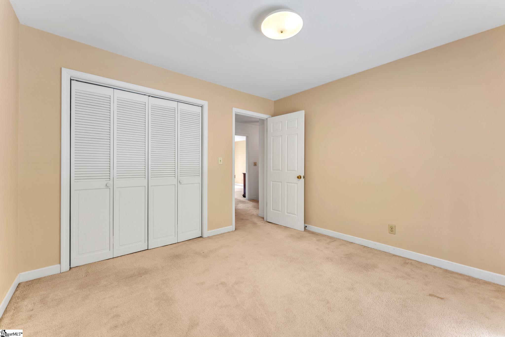 8 Graystone Way Property Photo 25