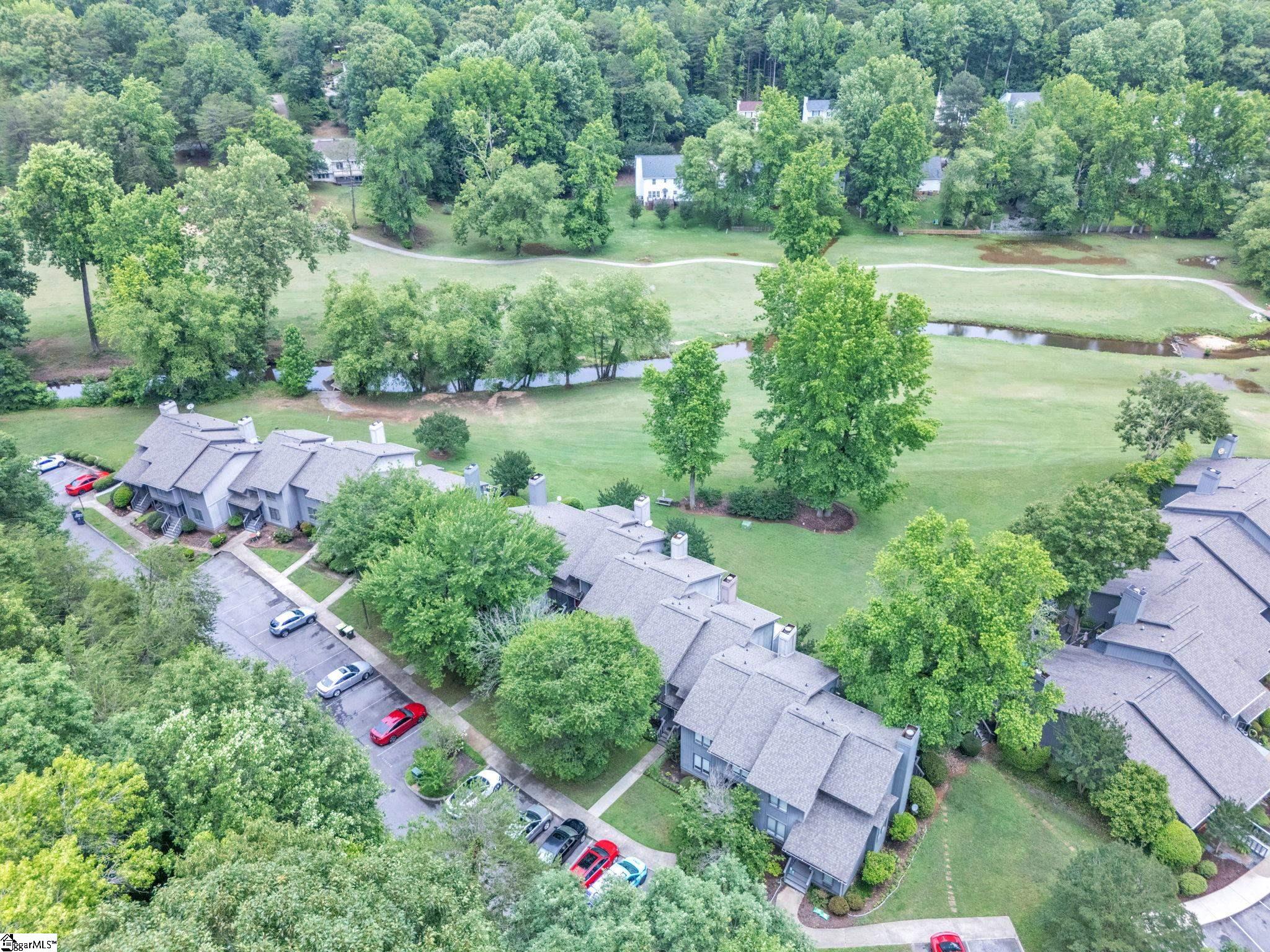 8 Graystone Way Property Photo 32