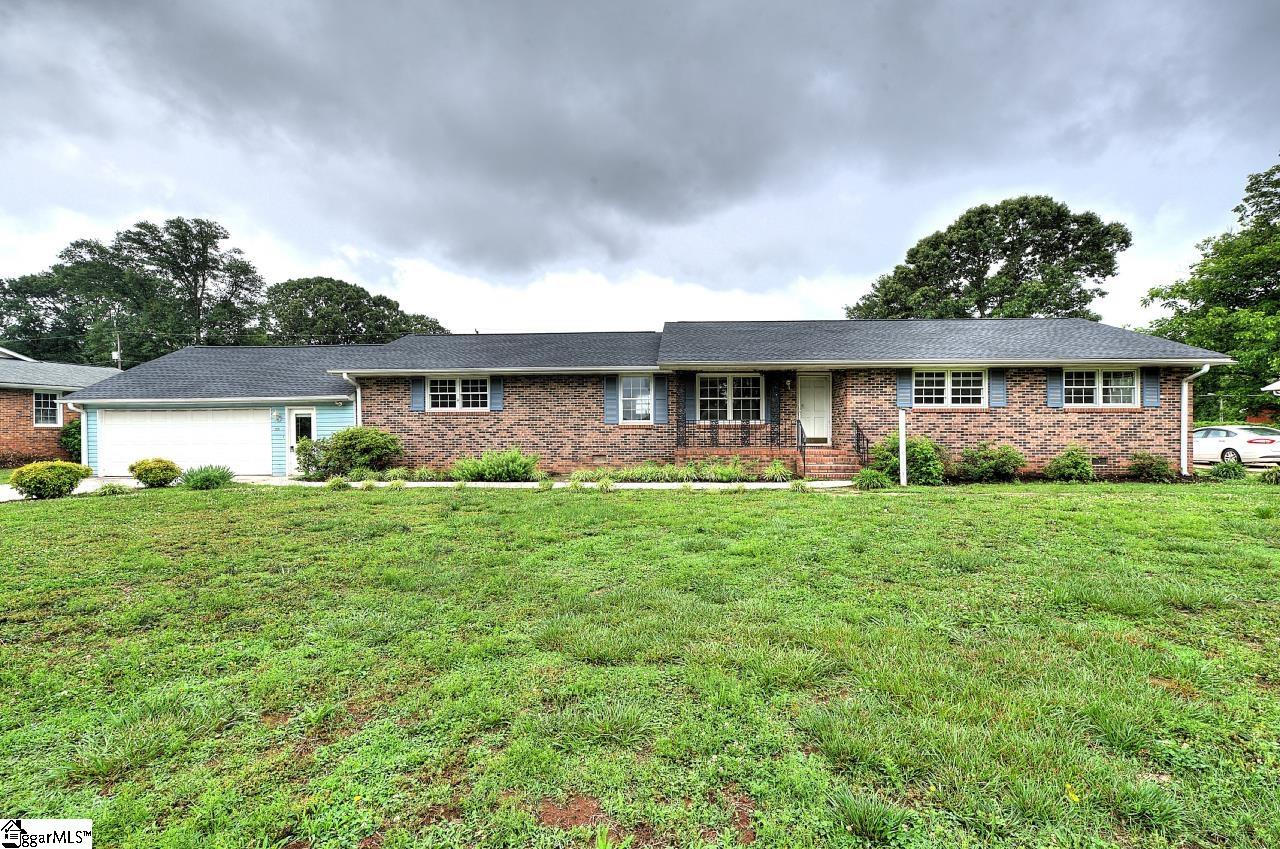 1195 Holly Springs Road Property Photo 2