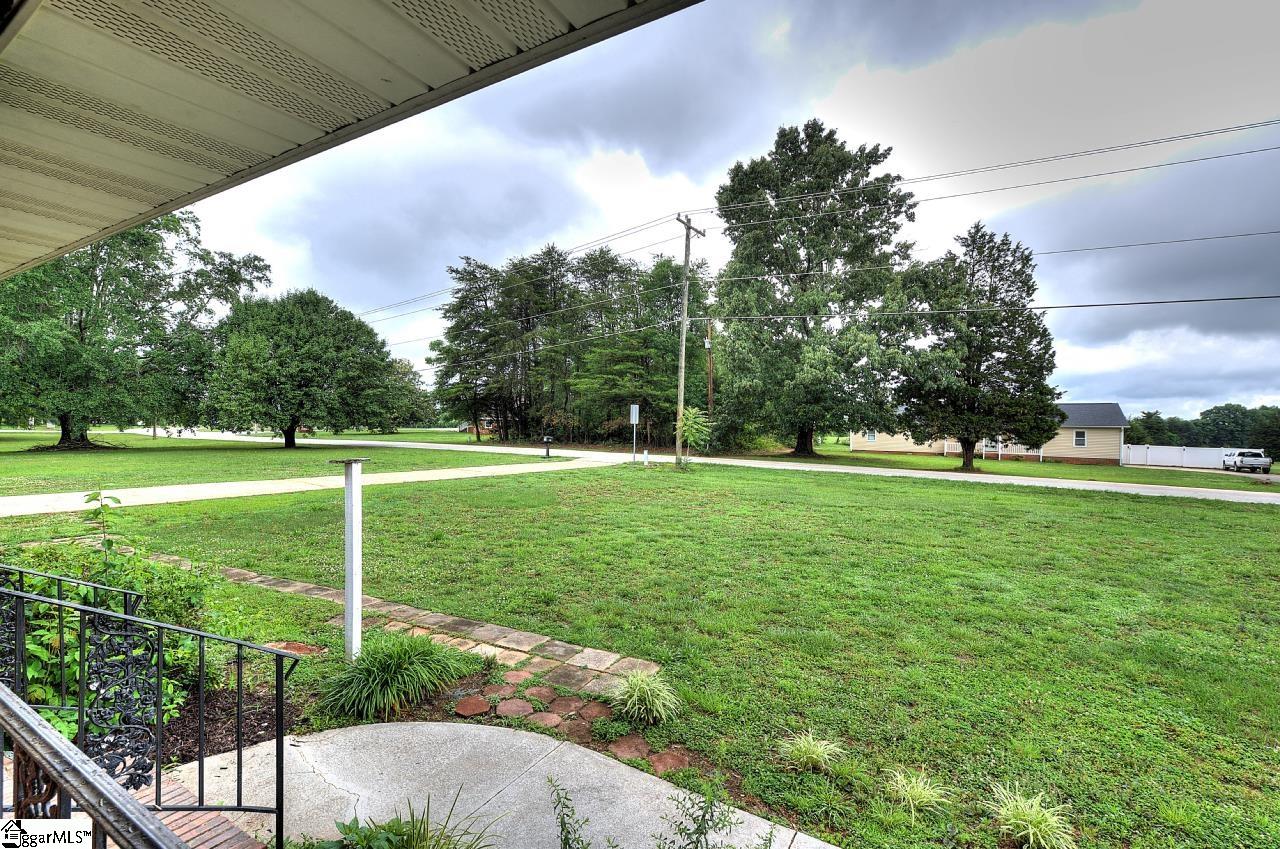 1195 Holly Springs Road Property Photo 3
