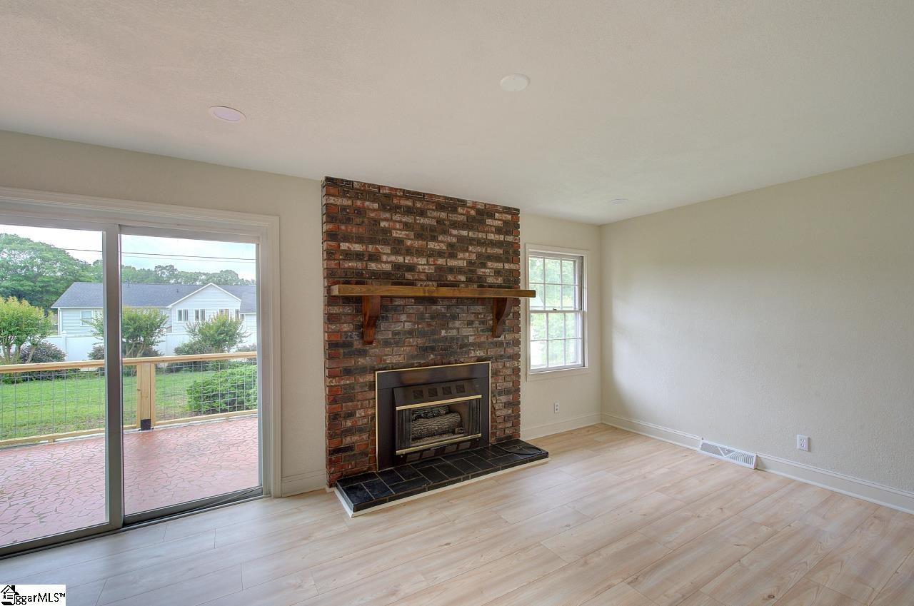 1195 Holly Springs Road Property Photo 17