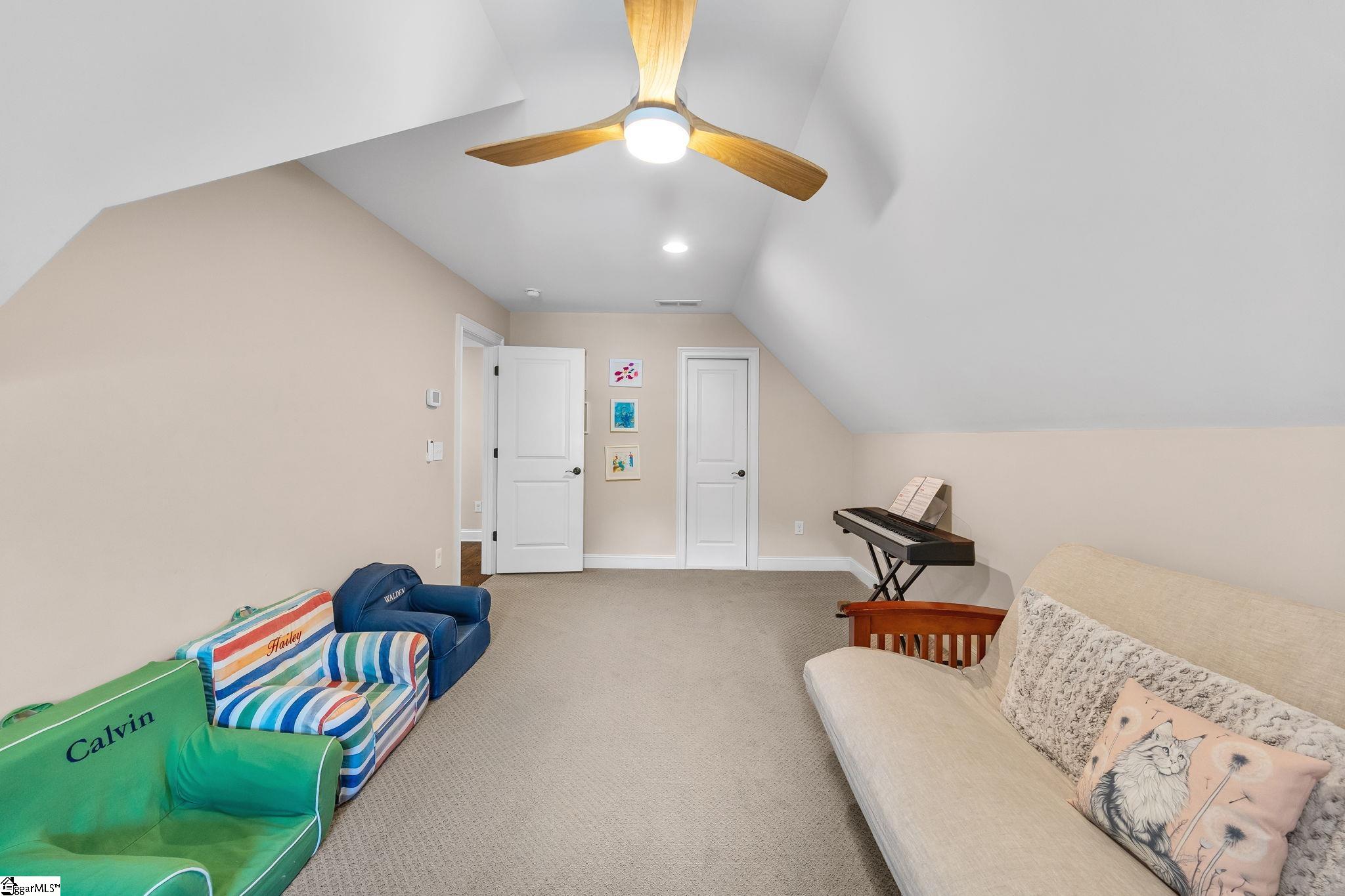 109 Griffith Knoll Way Property Photo 28
