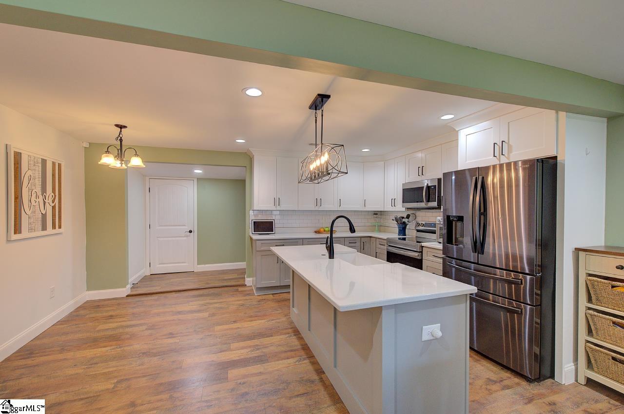 120 Swain Avenue Property Photo 10