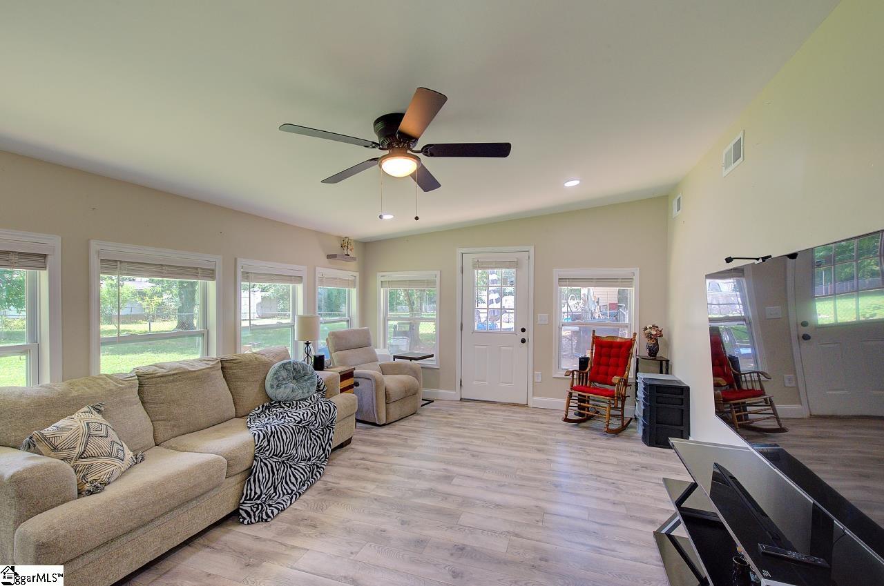 120 Swain Avenue Property Photo 28
