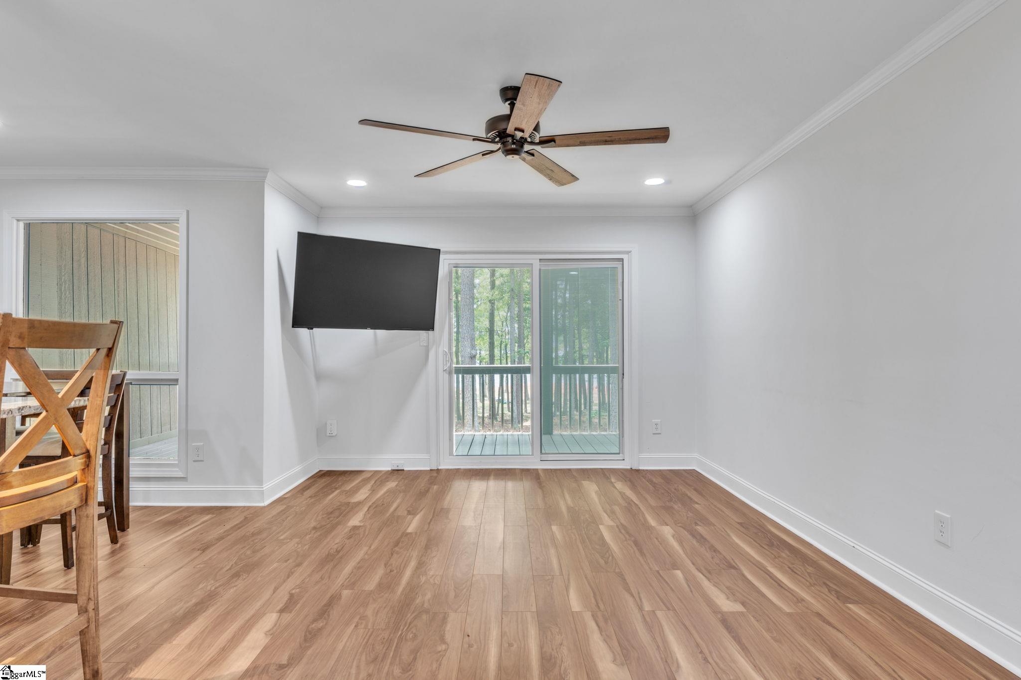 1593370 Property Photo 6