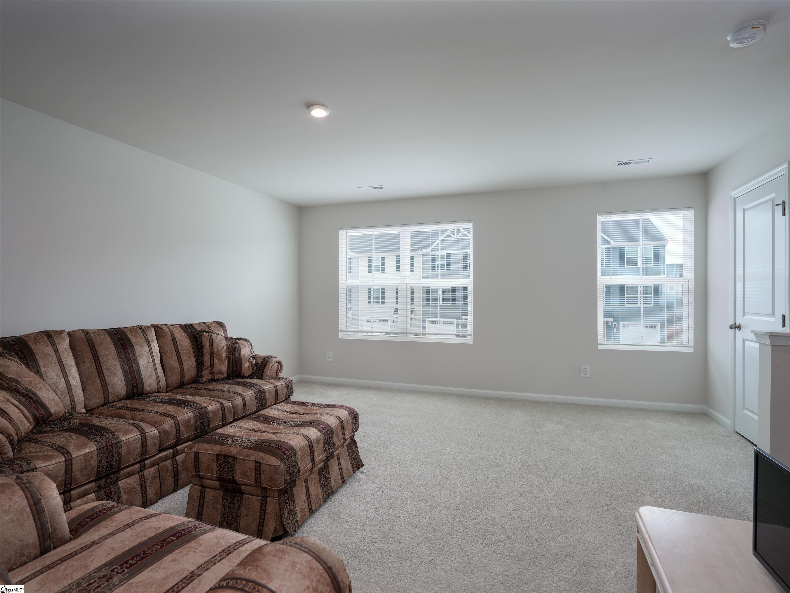 8 Verdant Leaf Way Property Photo 13