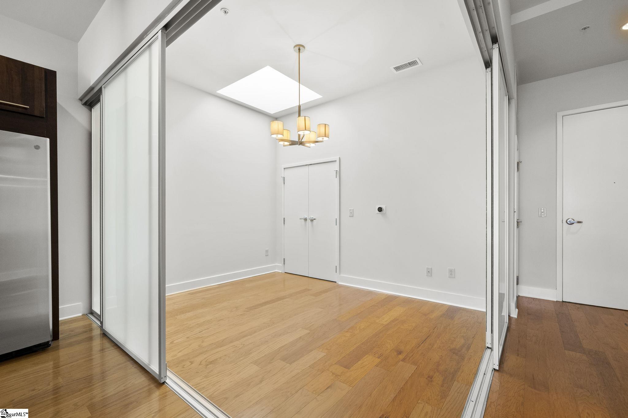 500 E Mcbee Avenue Property Photo 8