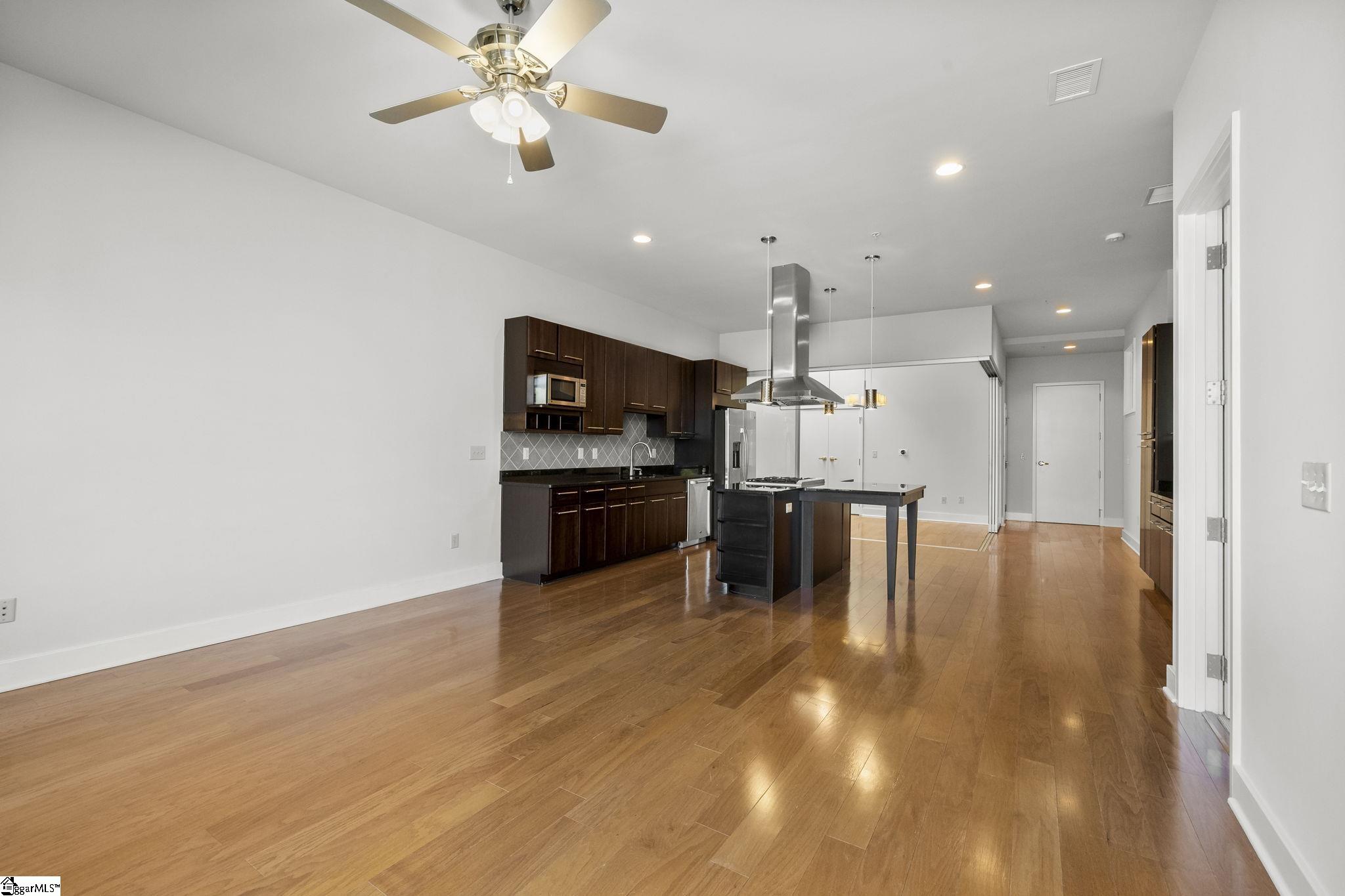 500 E Mcbee Avenue Property Photo 22
