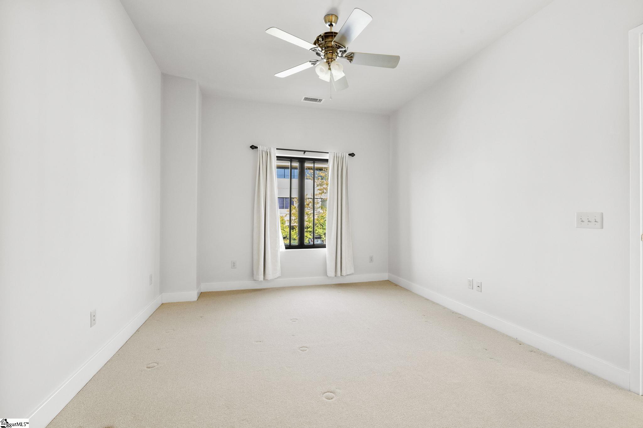 500 E Mcbee Avenue Property Photo 28