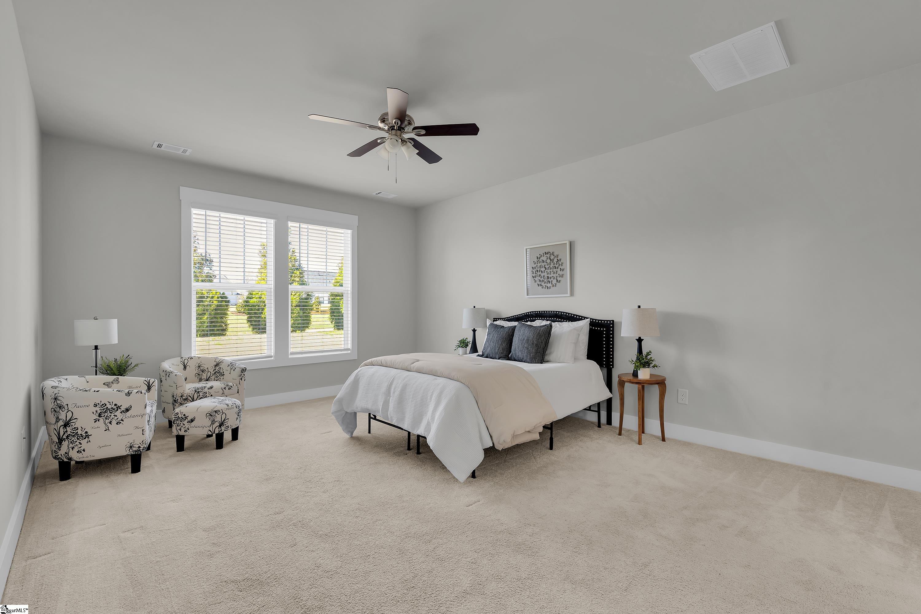 565 Fenwick Drive Property Photo 4