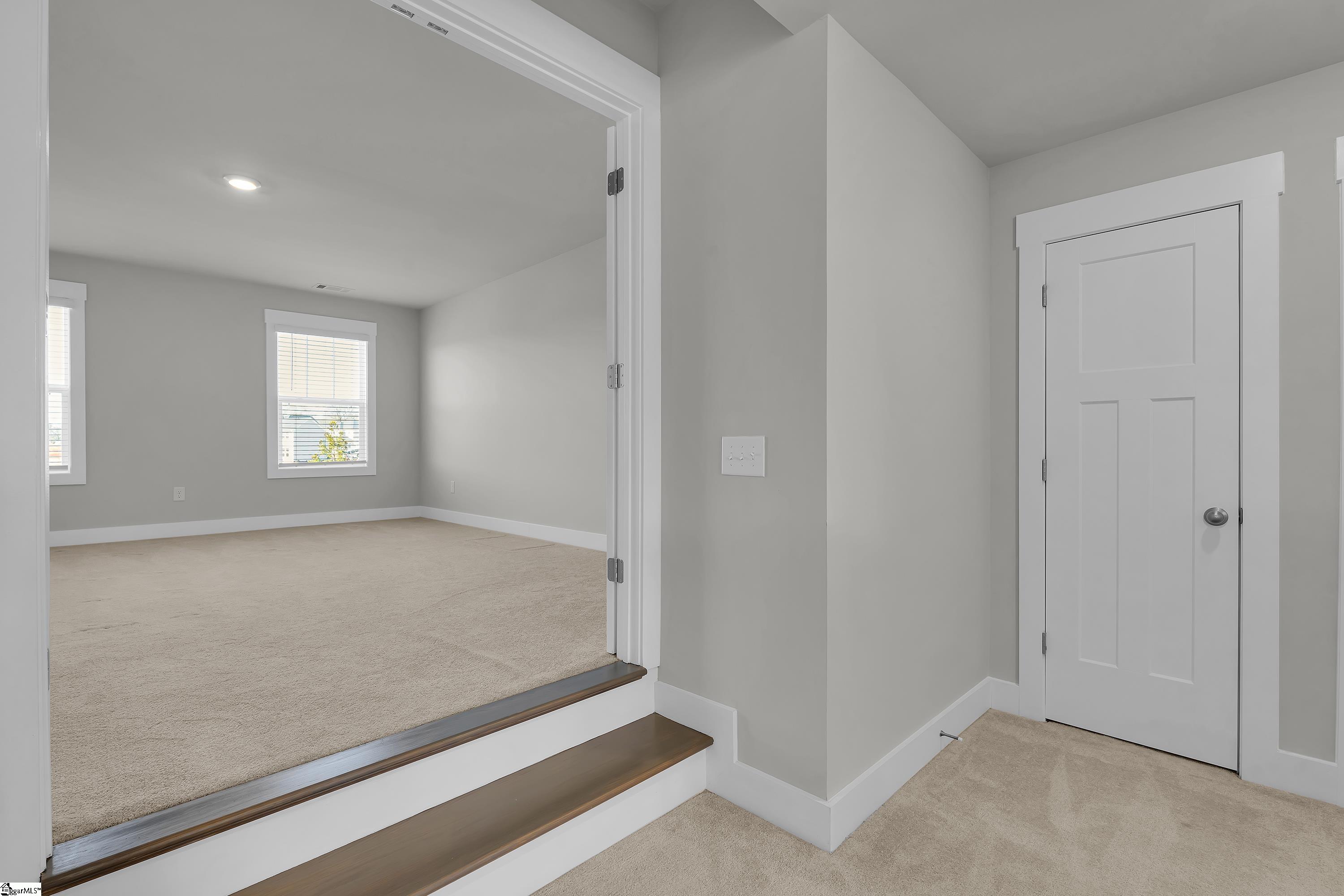 565 Fenwick Drive Property Photo 33