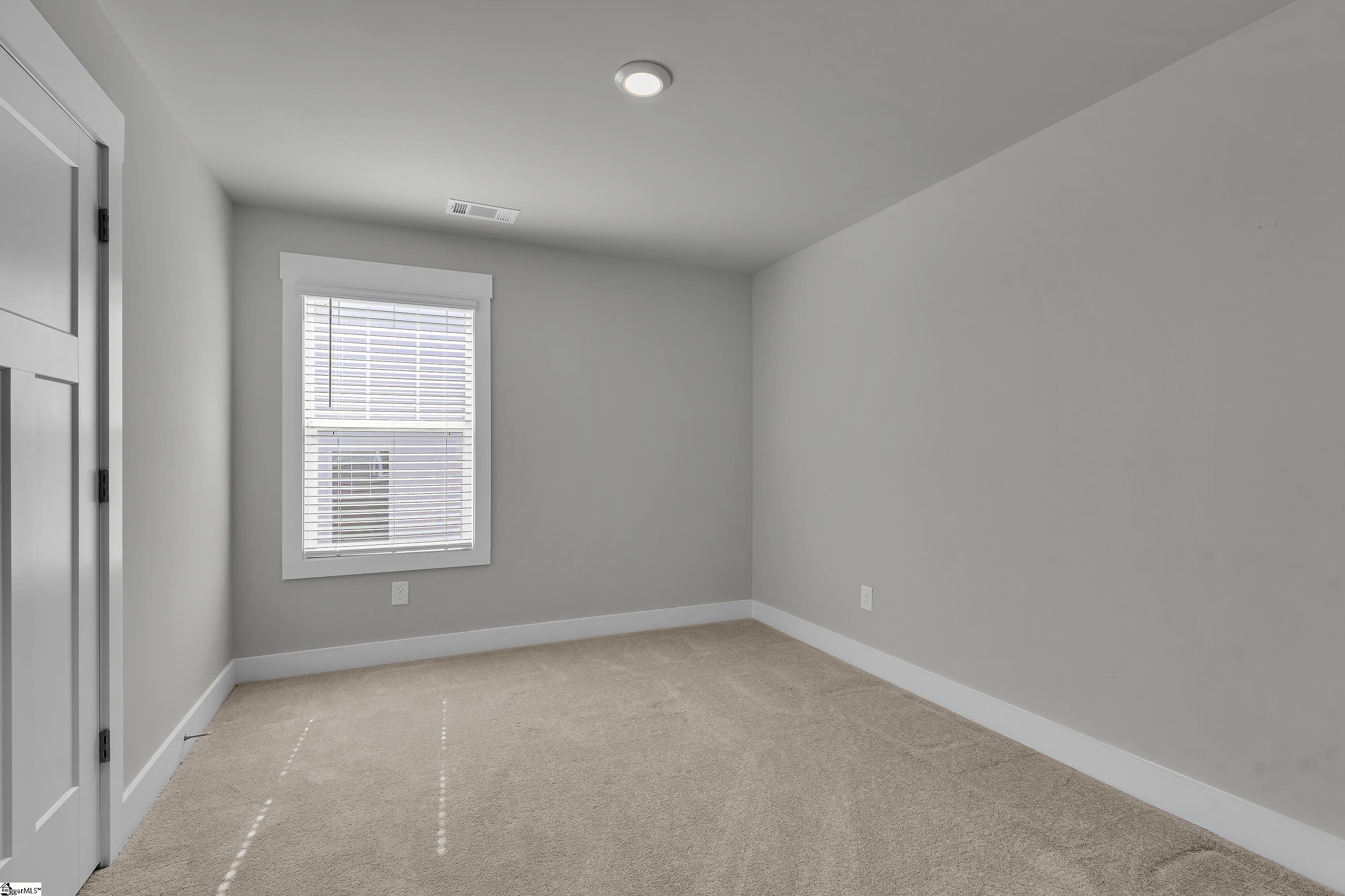 565 Fenwick Drive Property Photo 35