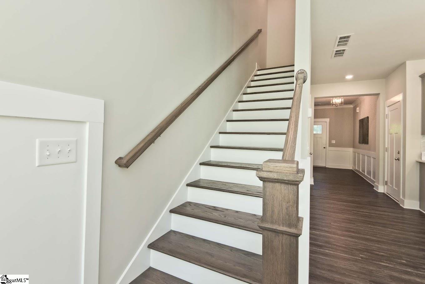 100 Evergrace Way Property Photo 3