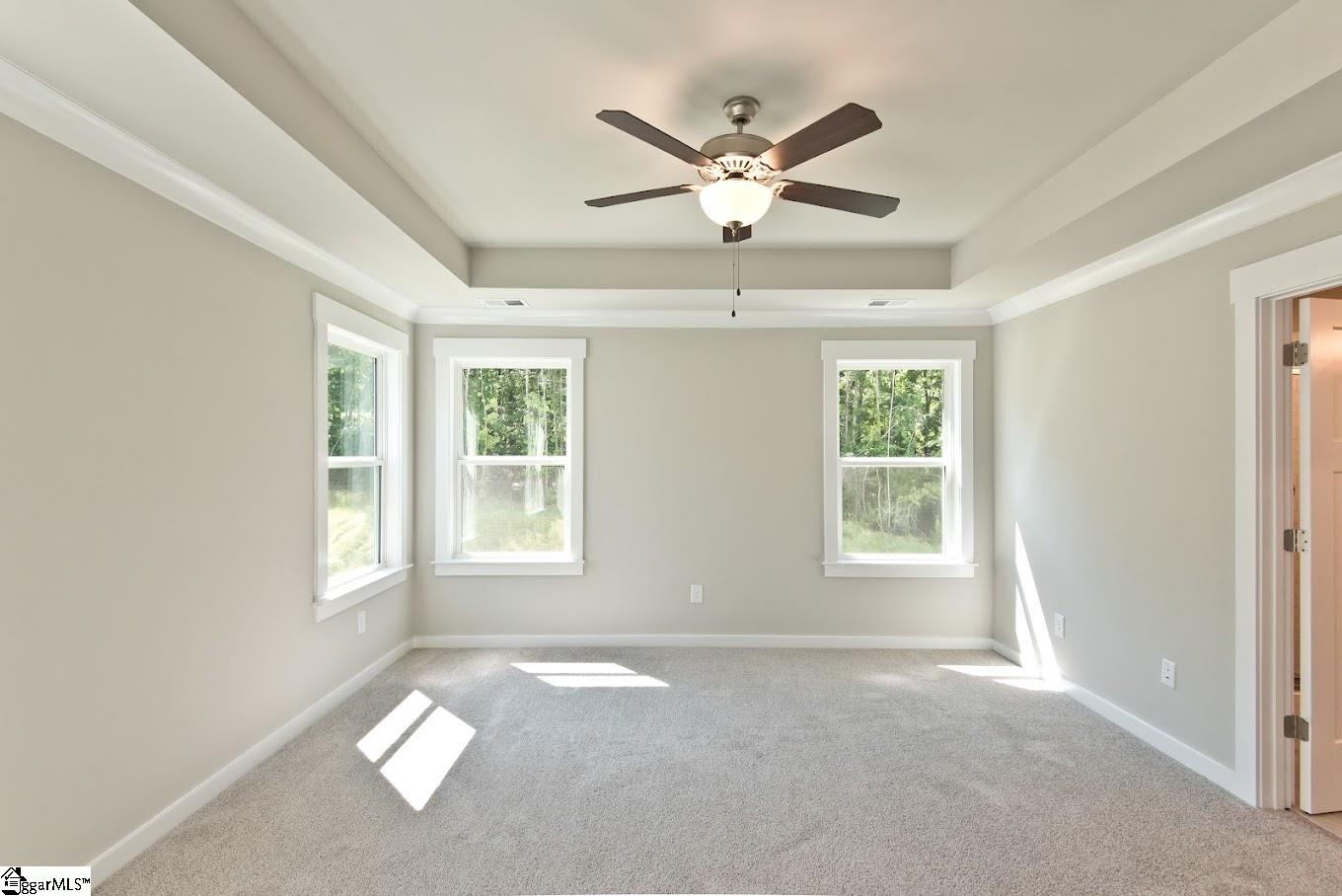100 Evergrace Way Property Photo 4