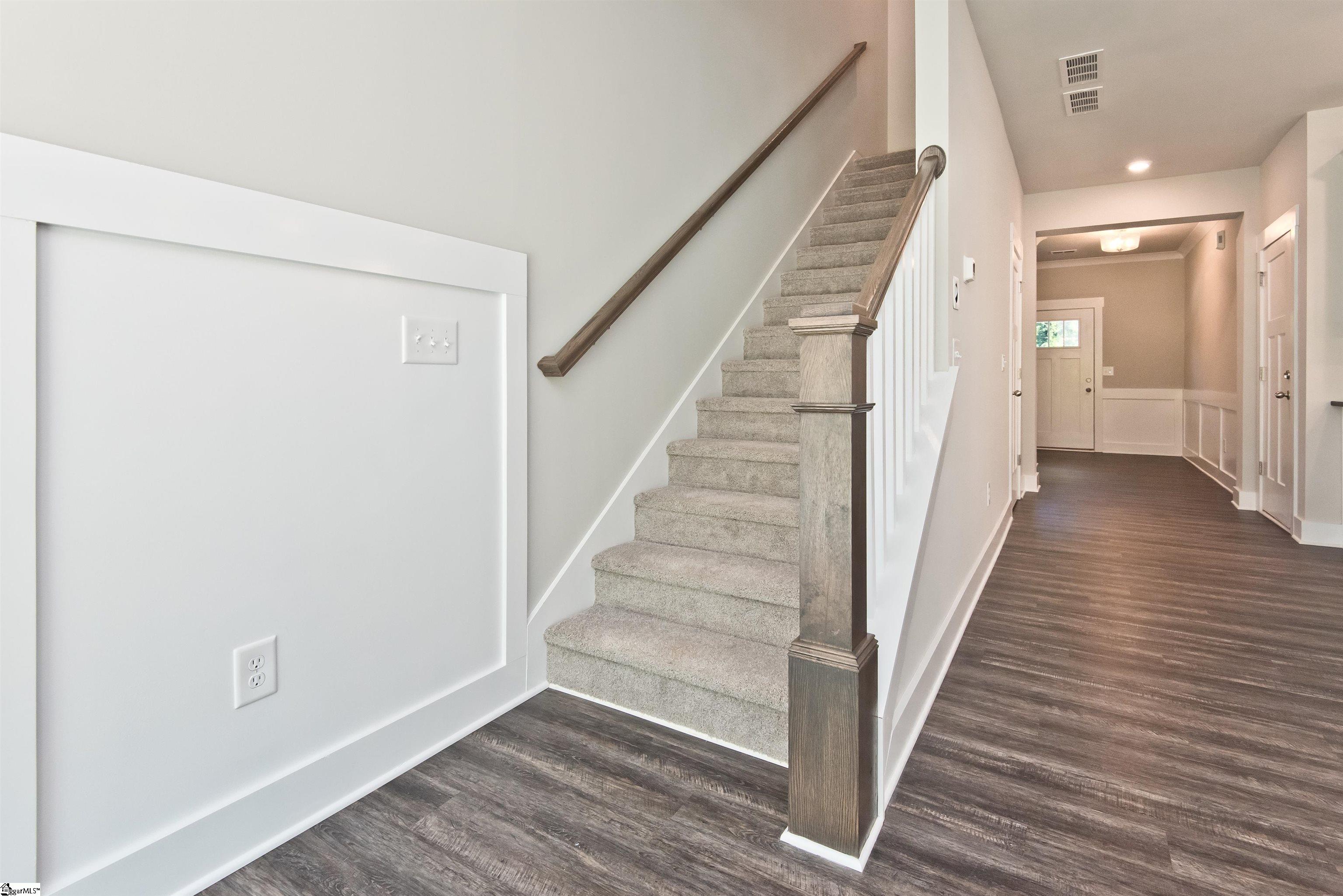 100 Evergrace Way Property Photo 9