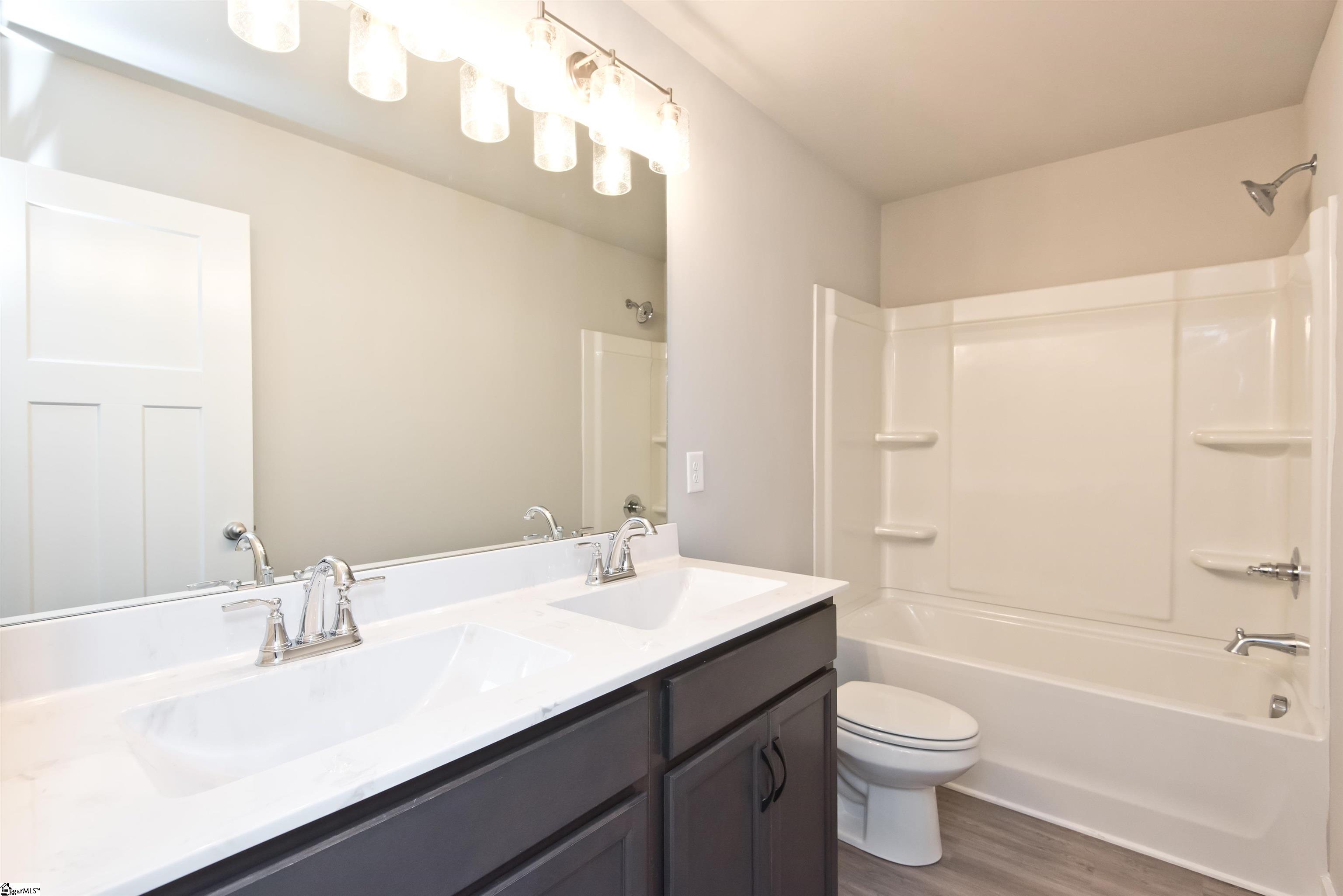 100 Evergrace Way Property Photo 14