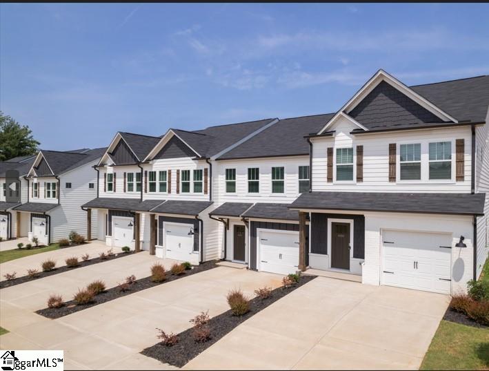 111 Evergrace Way Property Photo 2