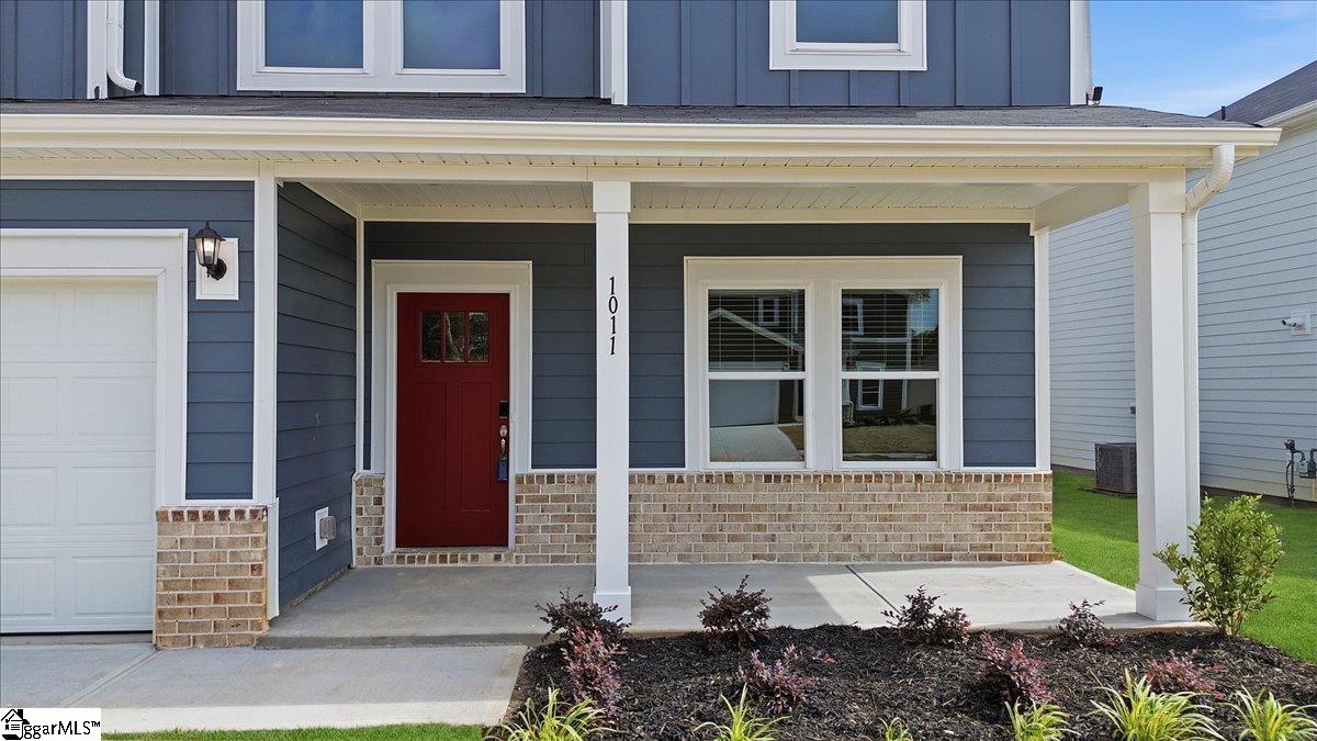 1011 Southwell Drive Property Photo 4