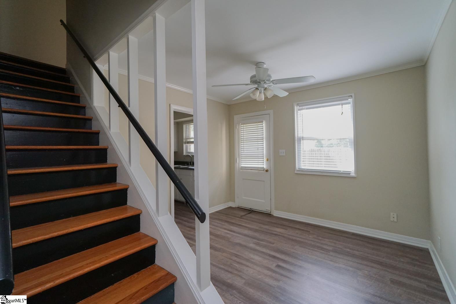1593459 Property Photo 6