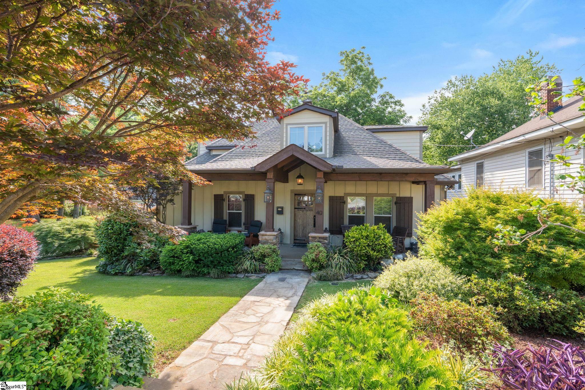 40 Keowee Avenue Property Photo 2