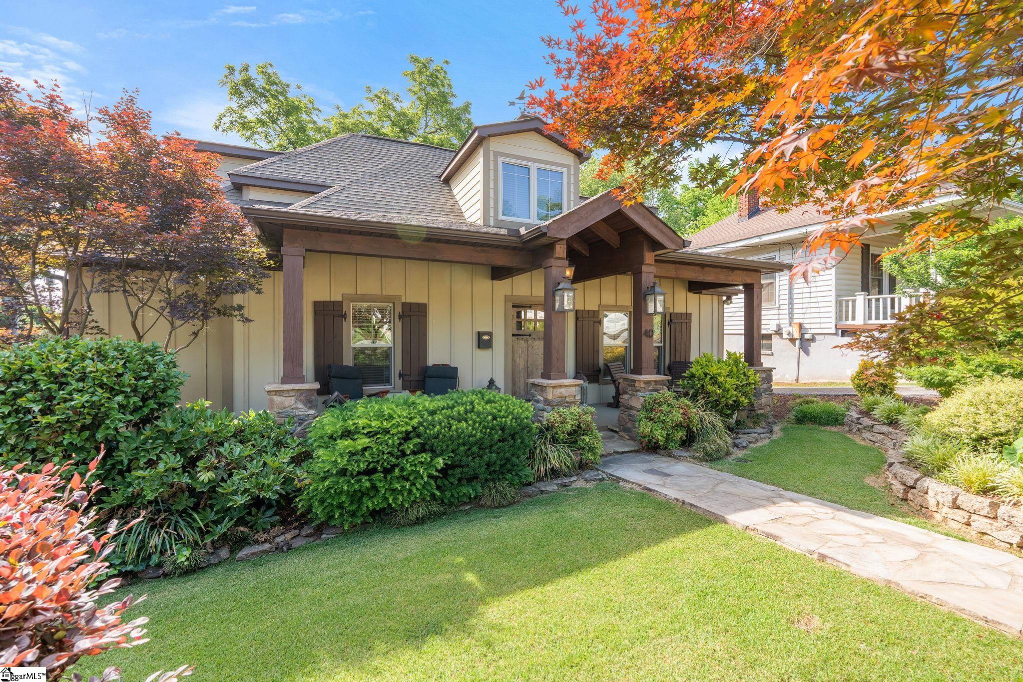 40 Keowee Avenue Property Photo 4