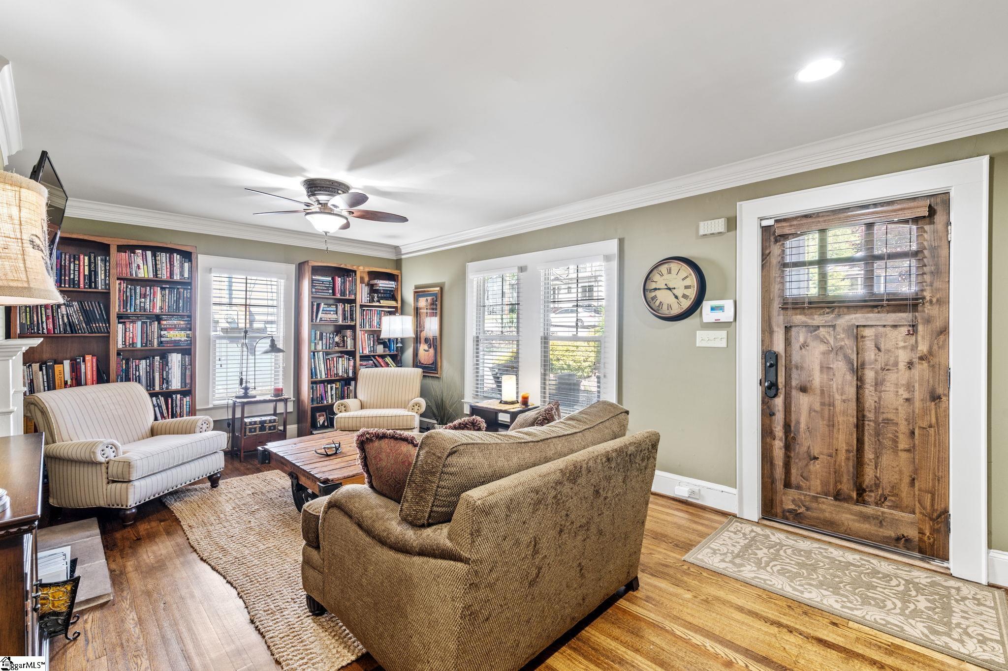 40 Keowee Avenue Property Photo 8