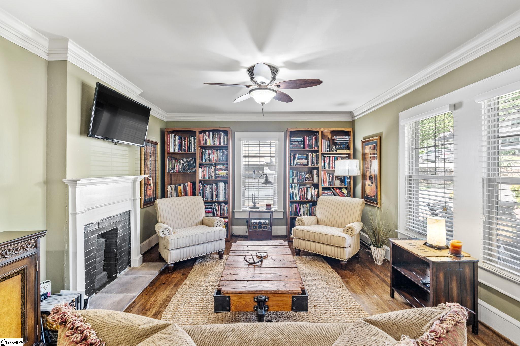 40 Keowee Avenue Property Photo 11