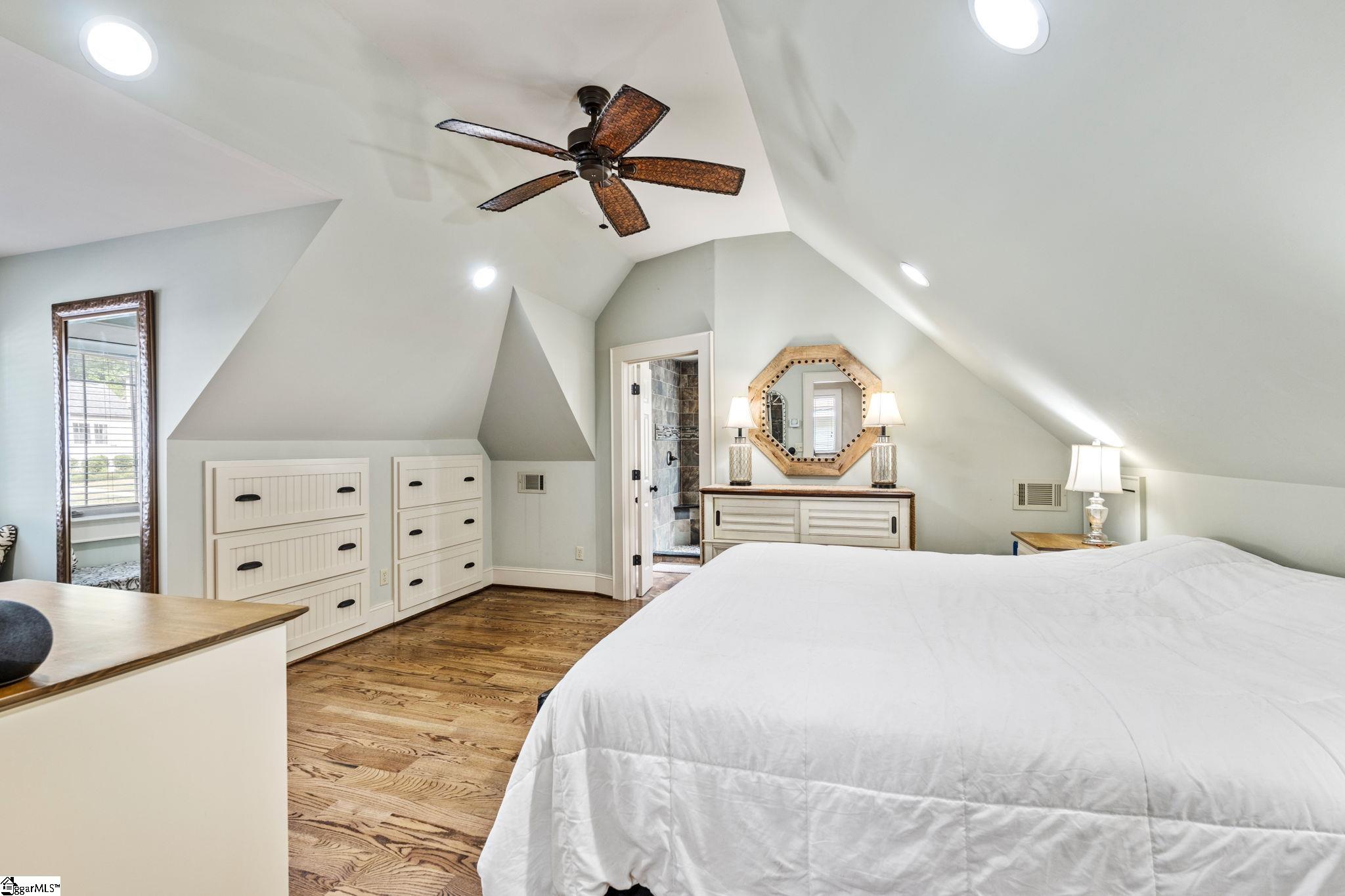 40 Keowee Avenue Property Photo 26