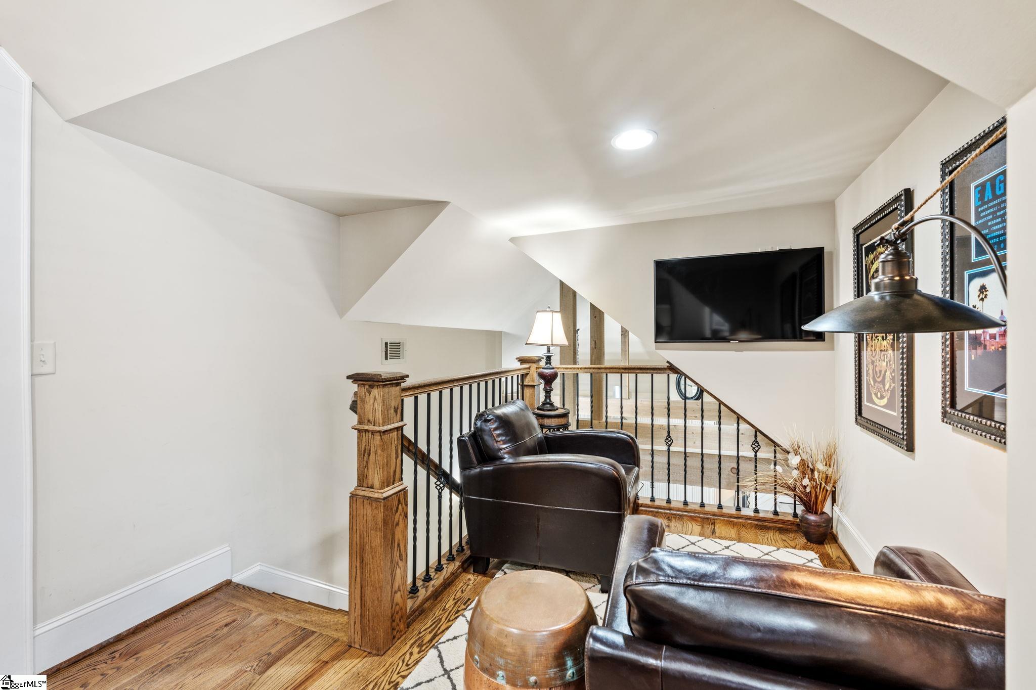 40 Keowee Avenue Property Photo 29