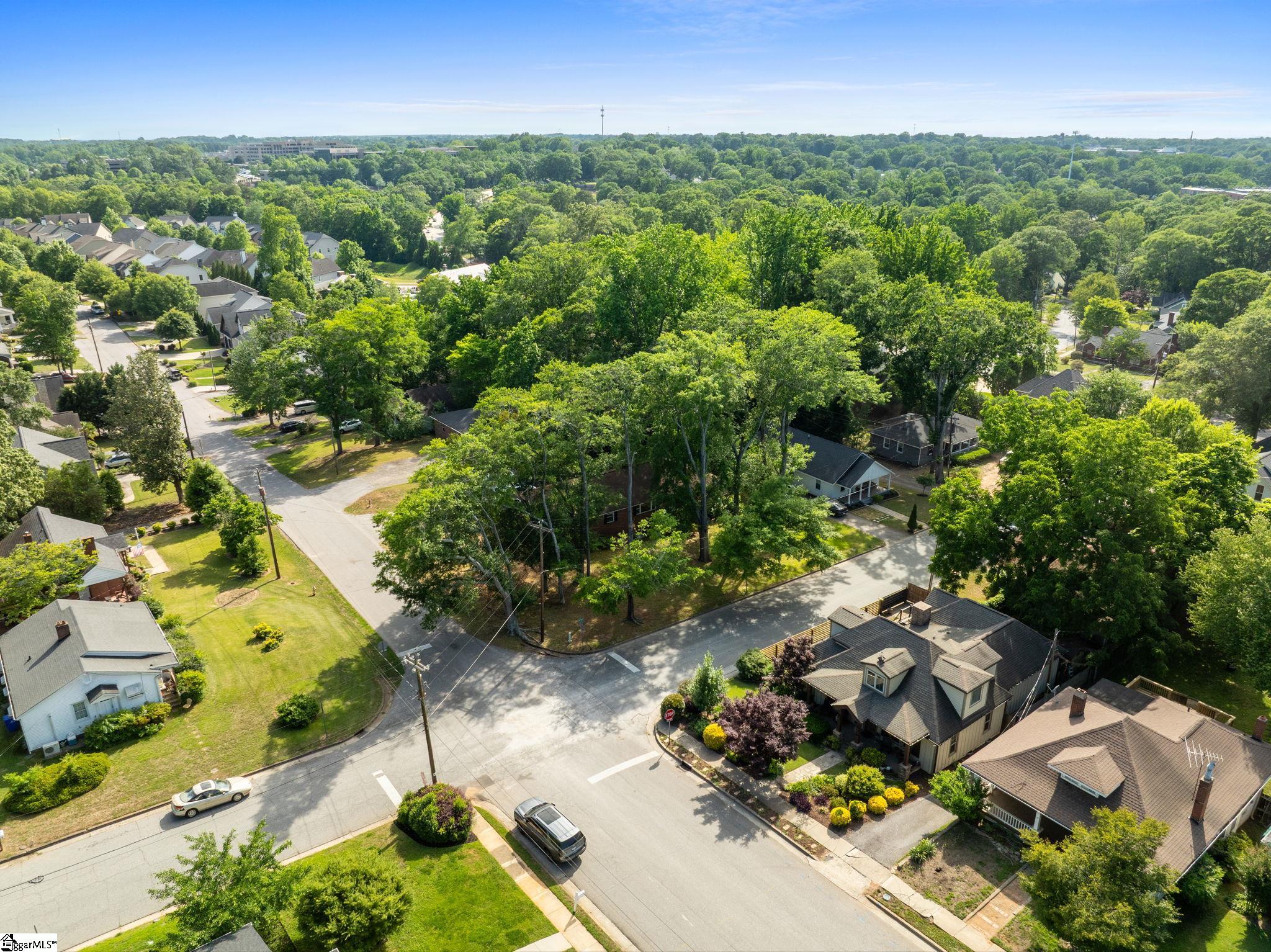 40 Keowee Avenue Property Photo 37
