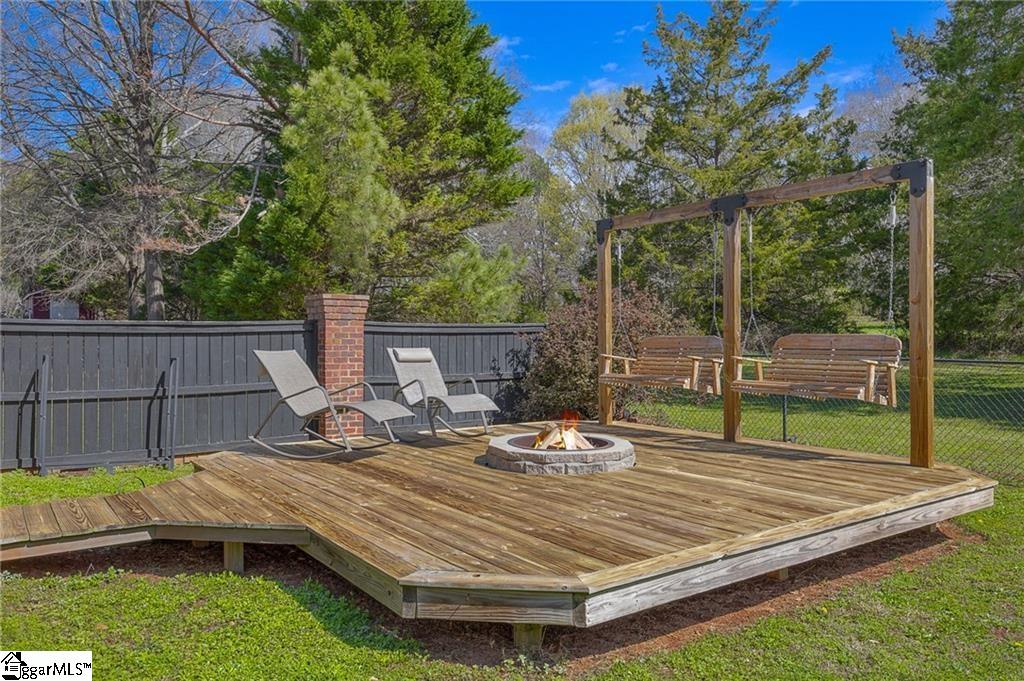 233 Bowen Drive Property Photo 46