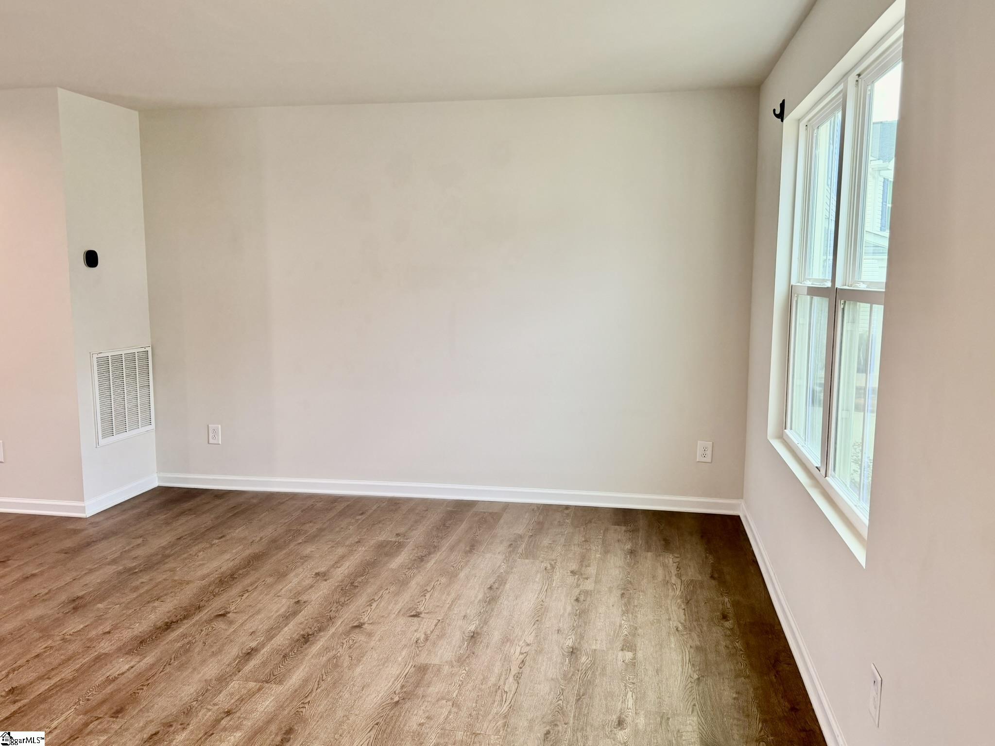 818 Cranbrook Drive Property Photo 3