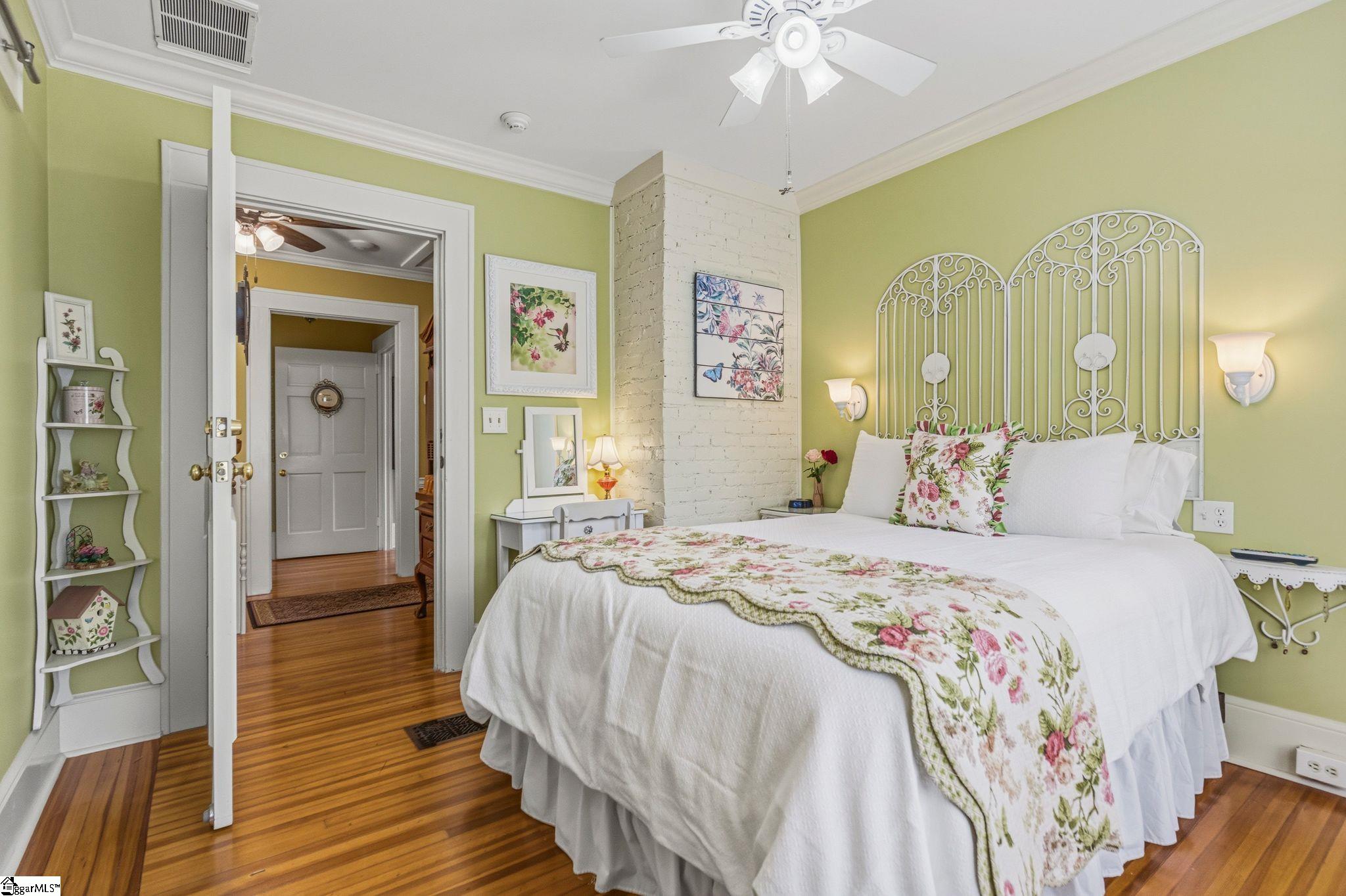 1593528 Property Photo 37