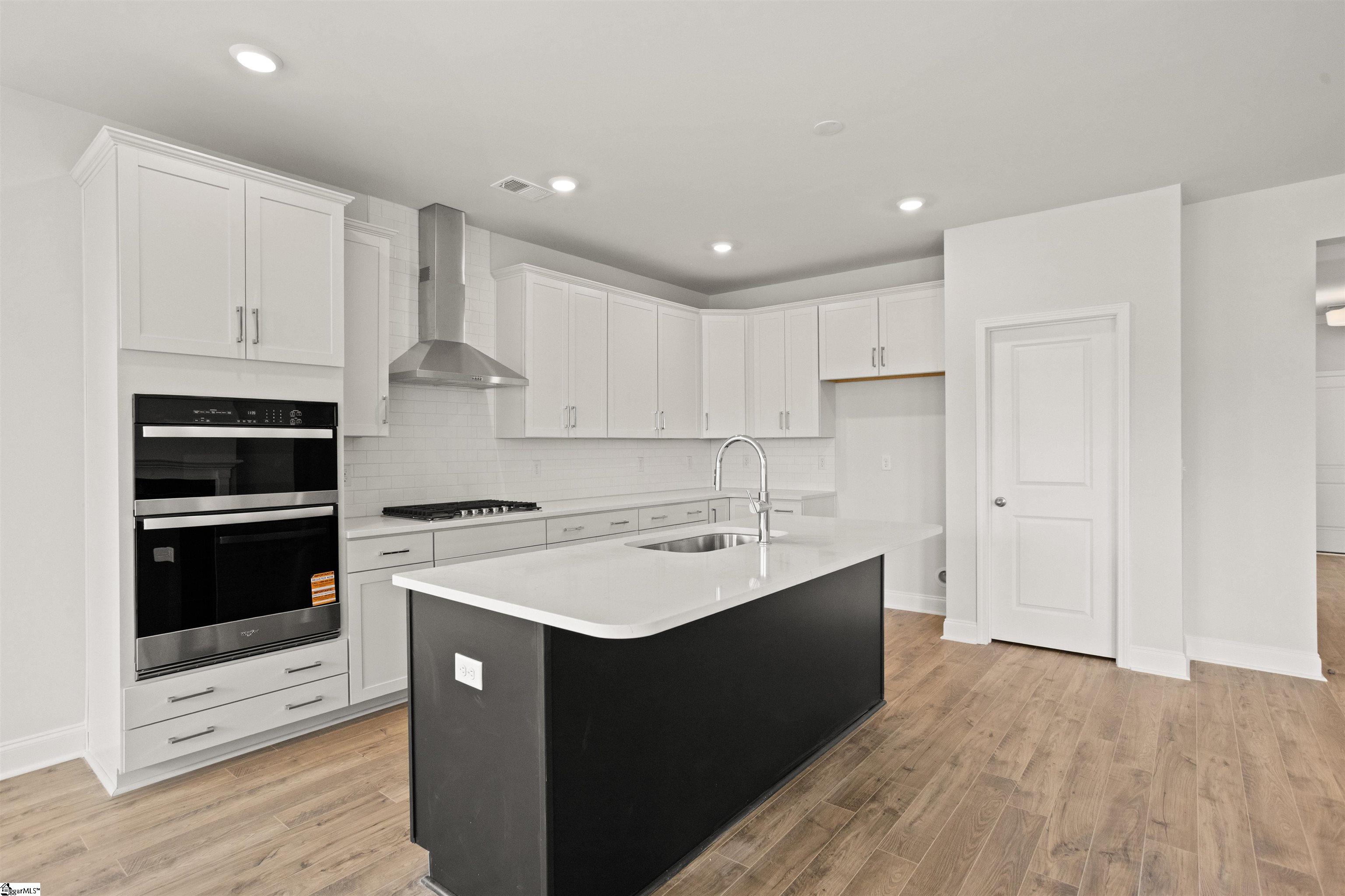 724 Beautyberry Way Property Photo 10