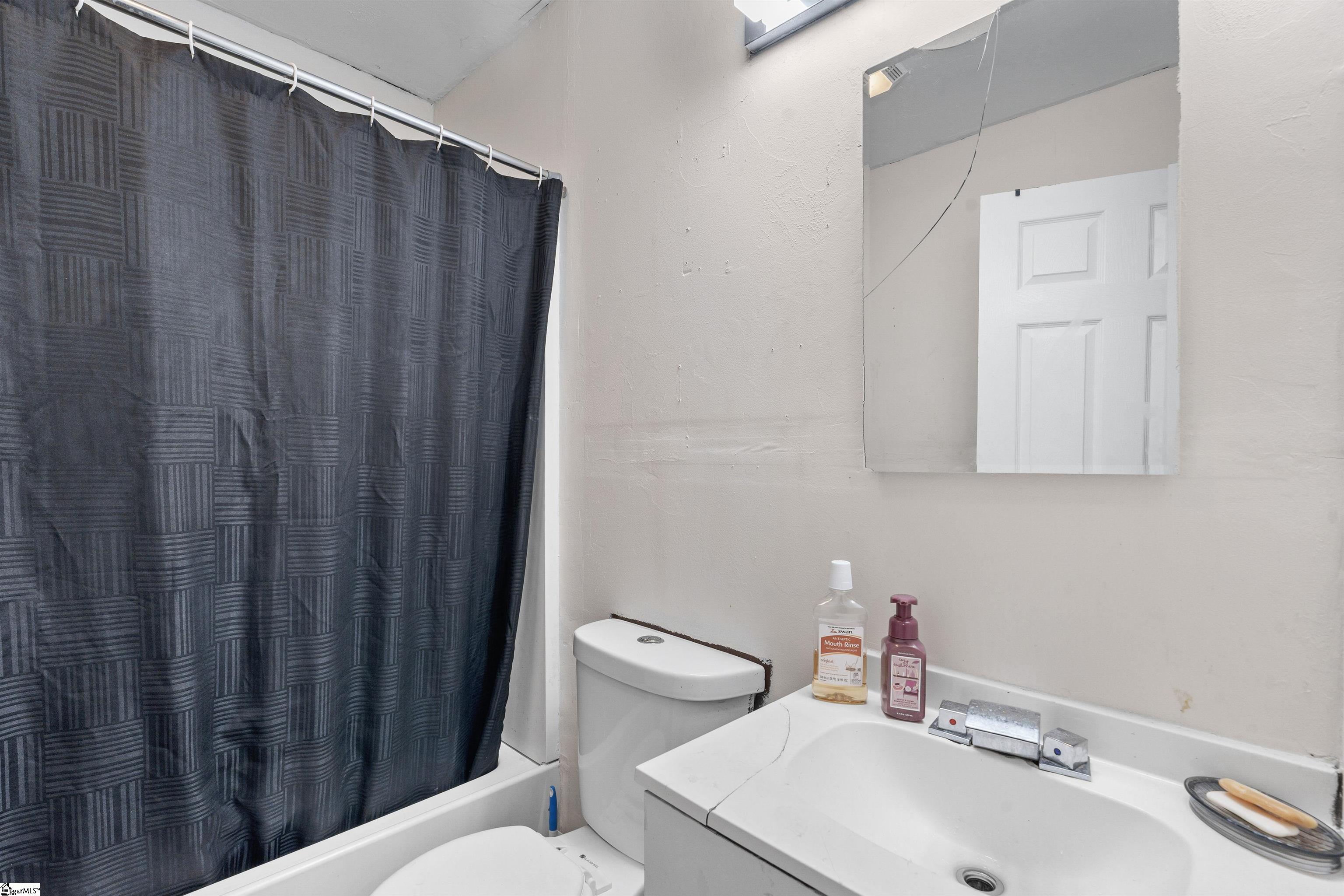 104 Carolyn Drive Property Photo 11