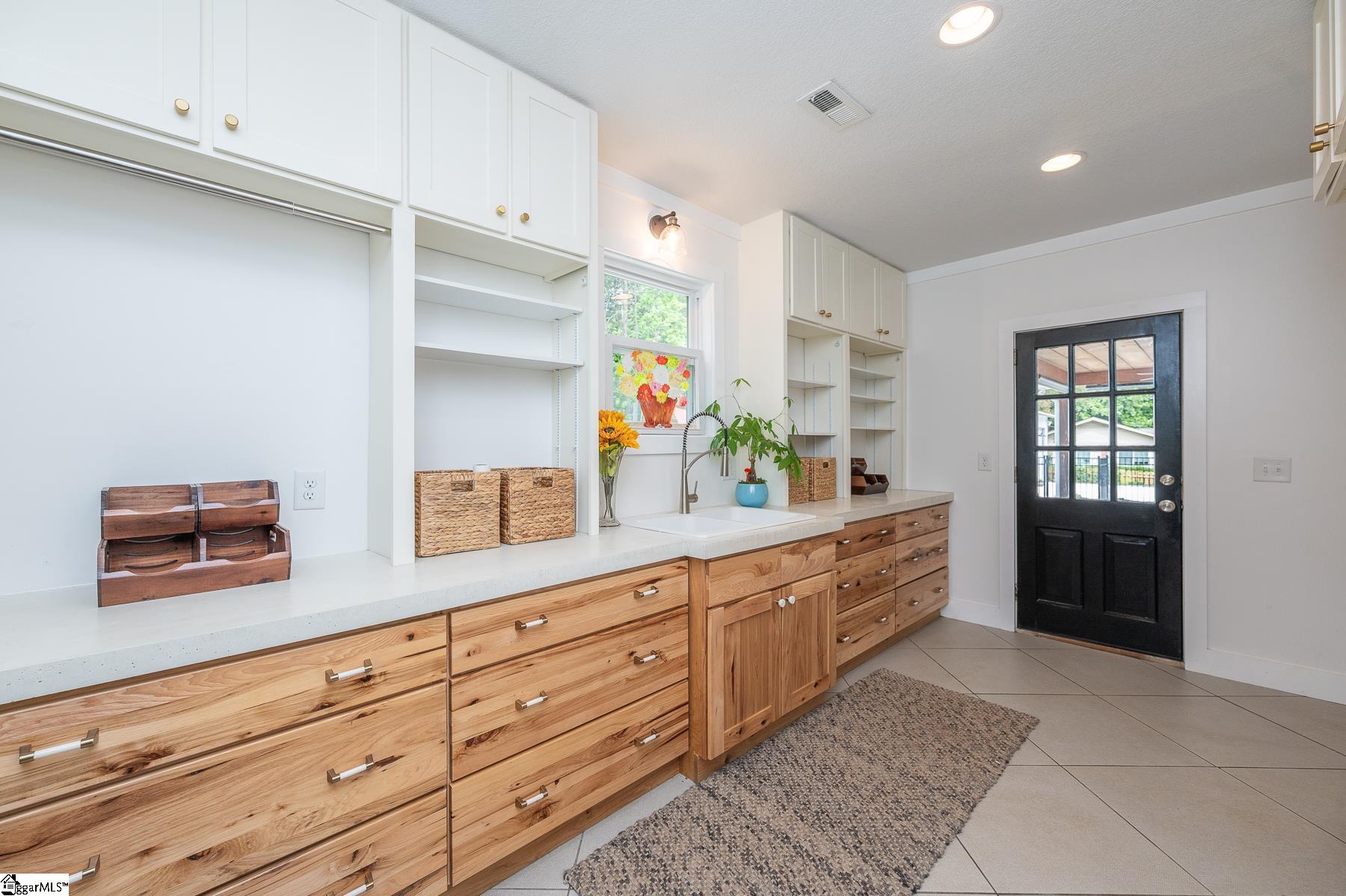 508 Forest Drive Property Photo 15
