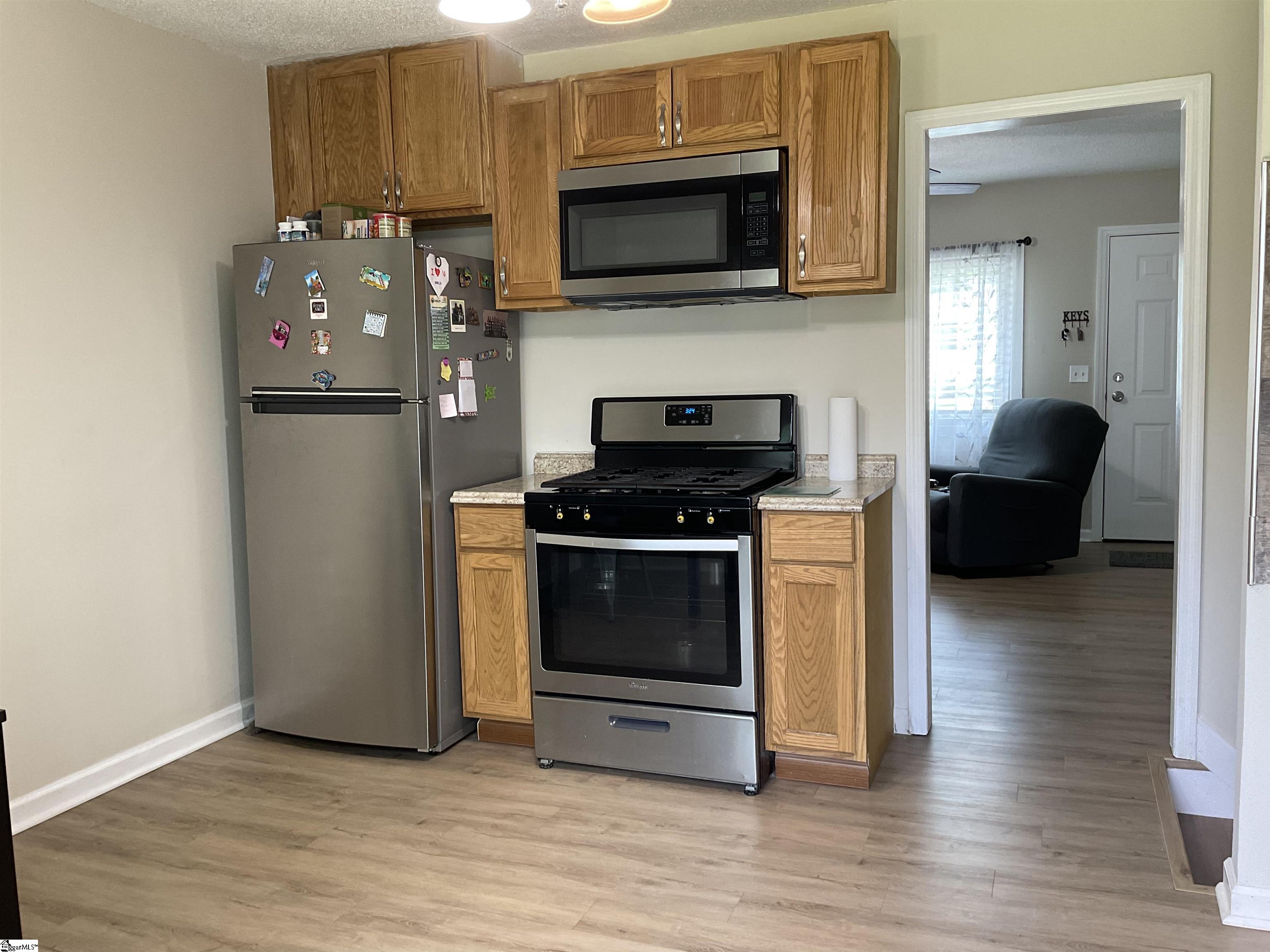 407 Old Farm Road Property Photo 10