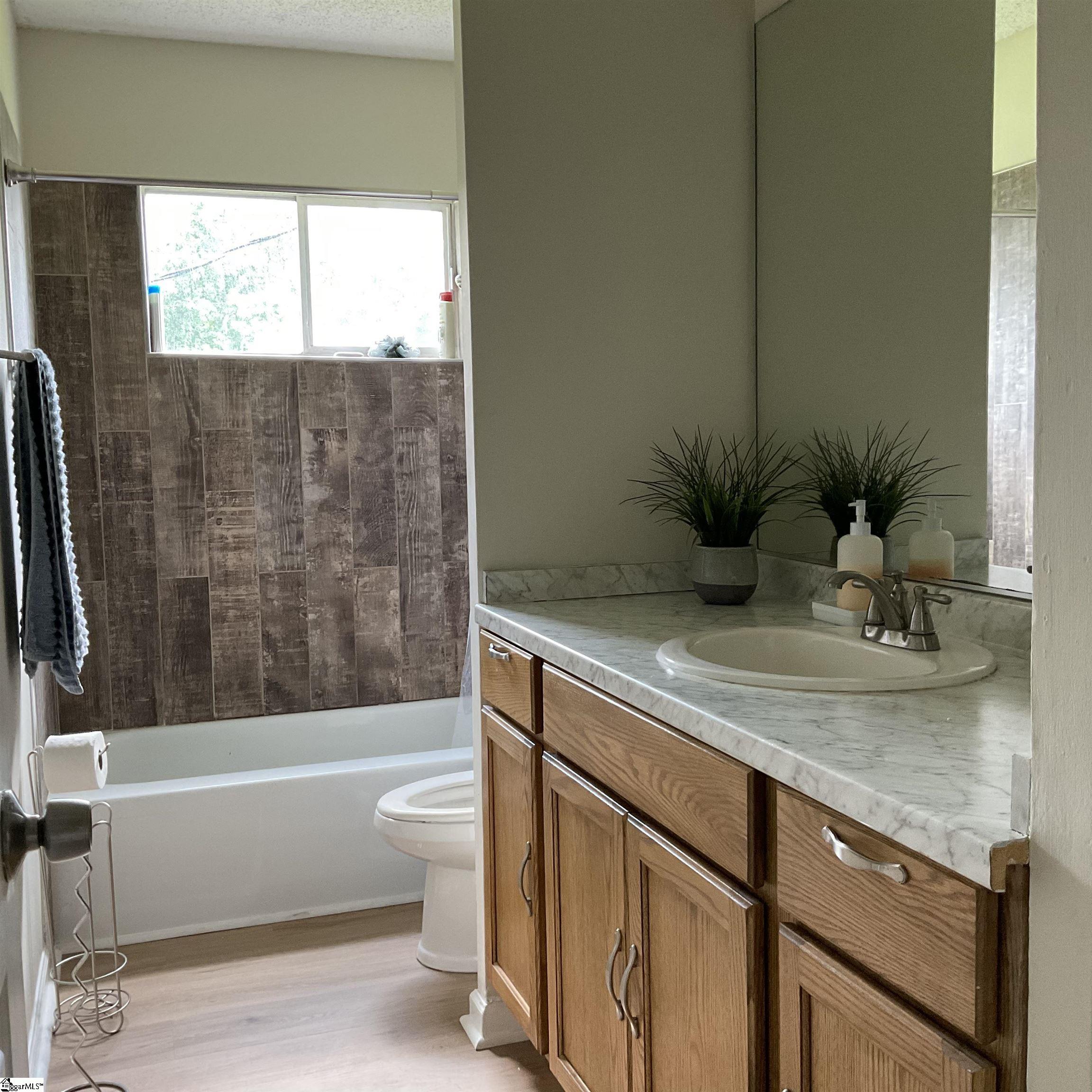 407 Old Farm Road Property Photo 13