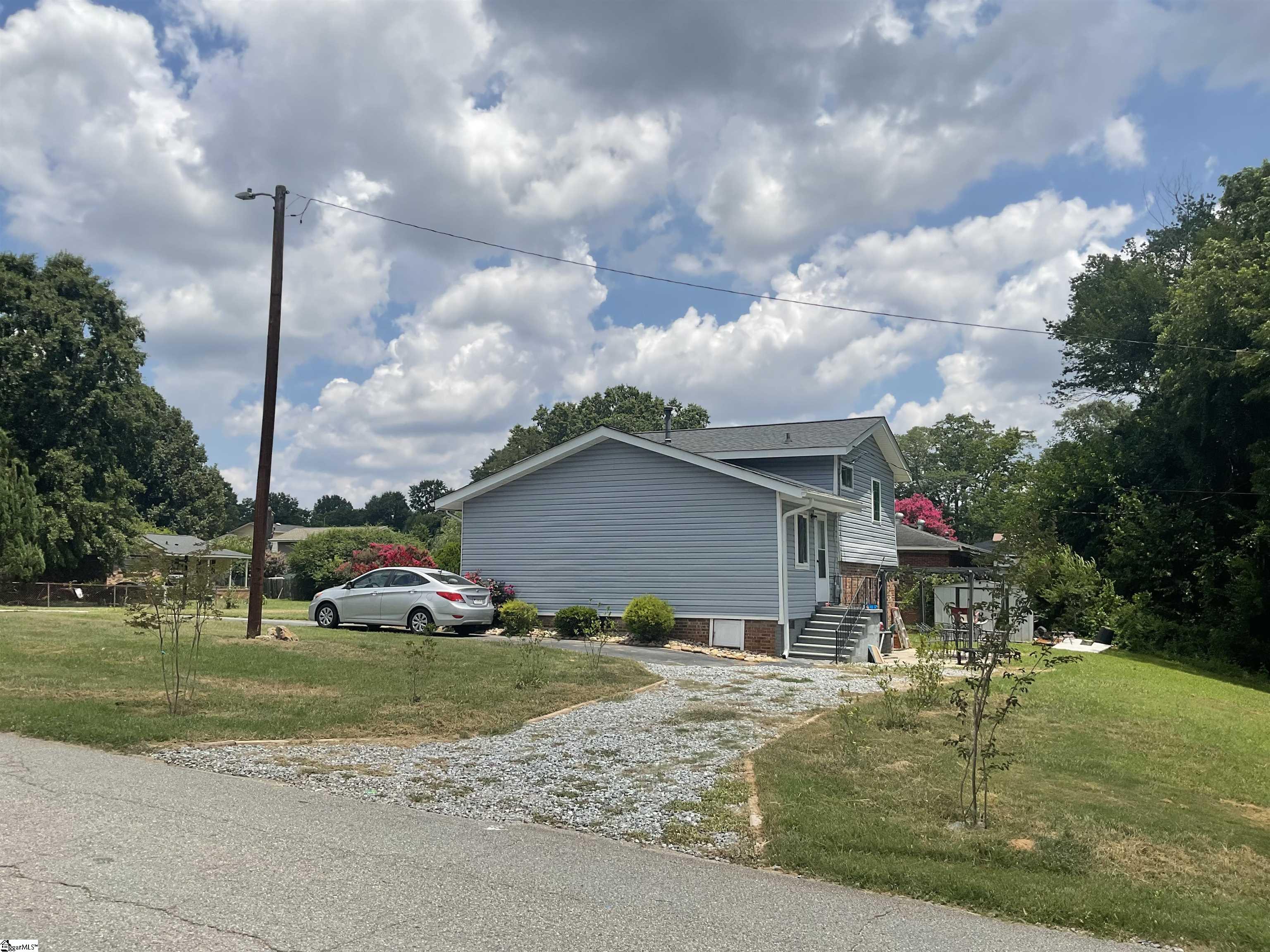 407 Old Farm Road Property Photo 18