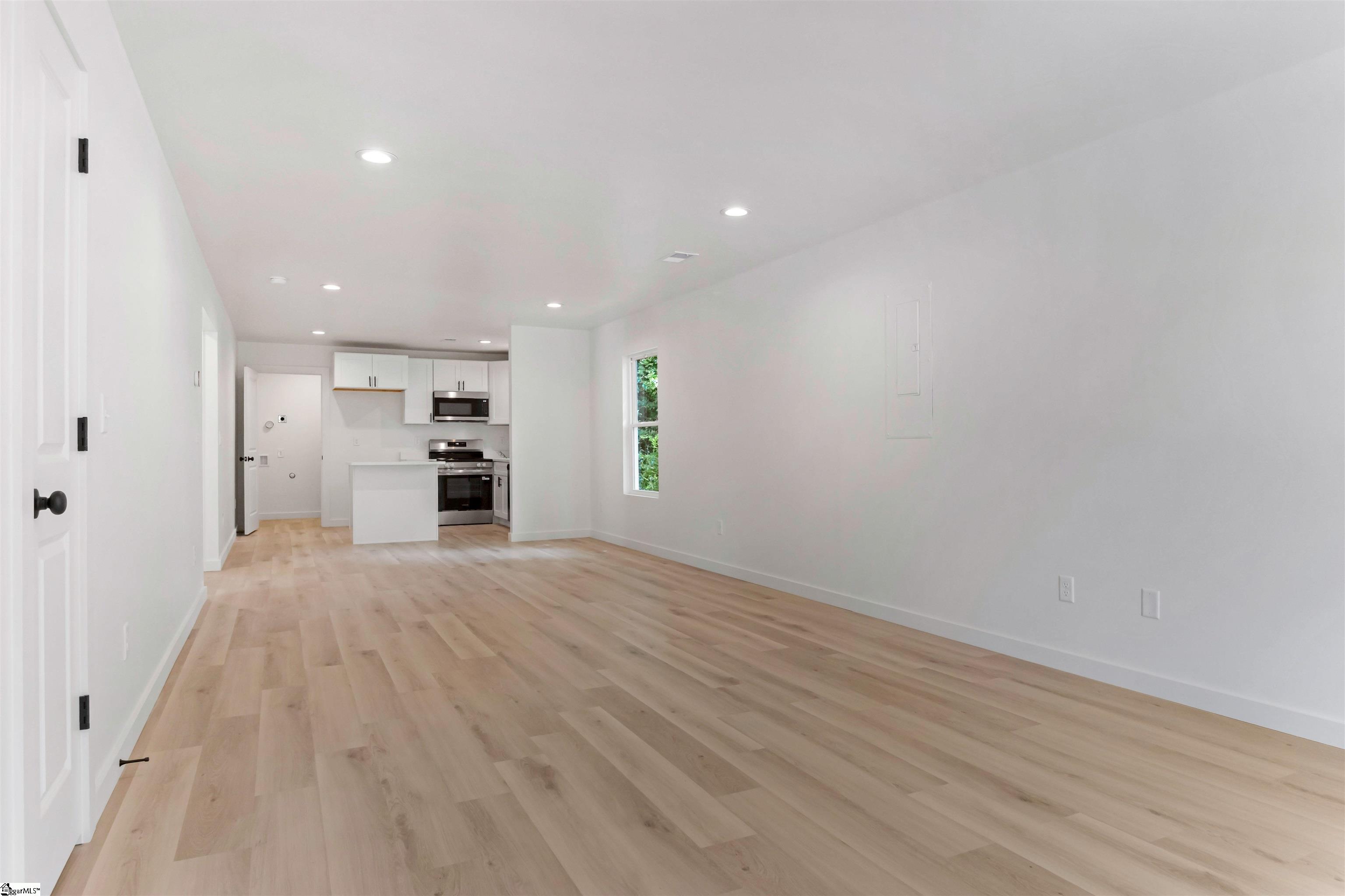 353 St Andrews Street Property Photo 11