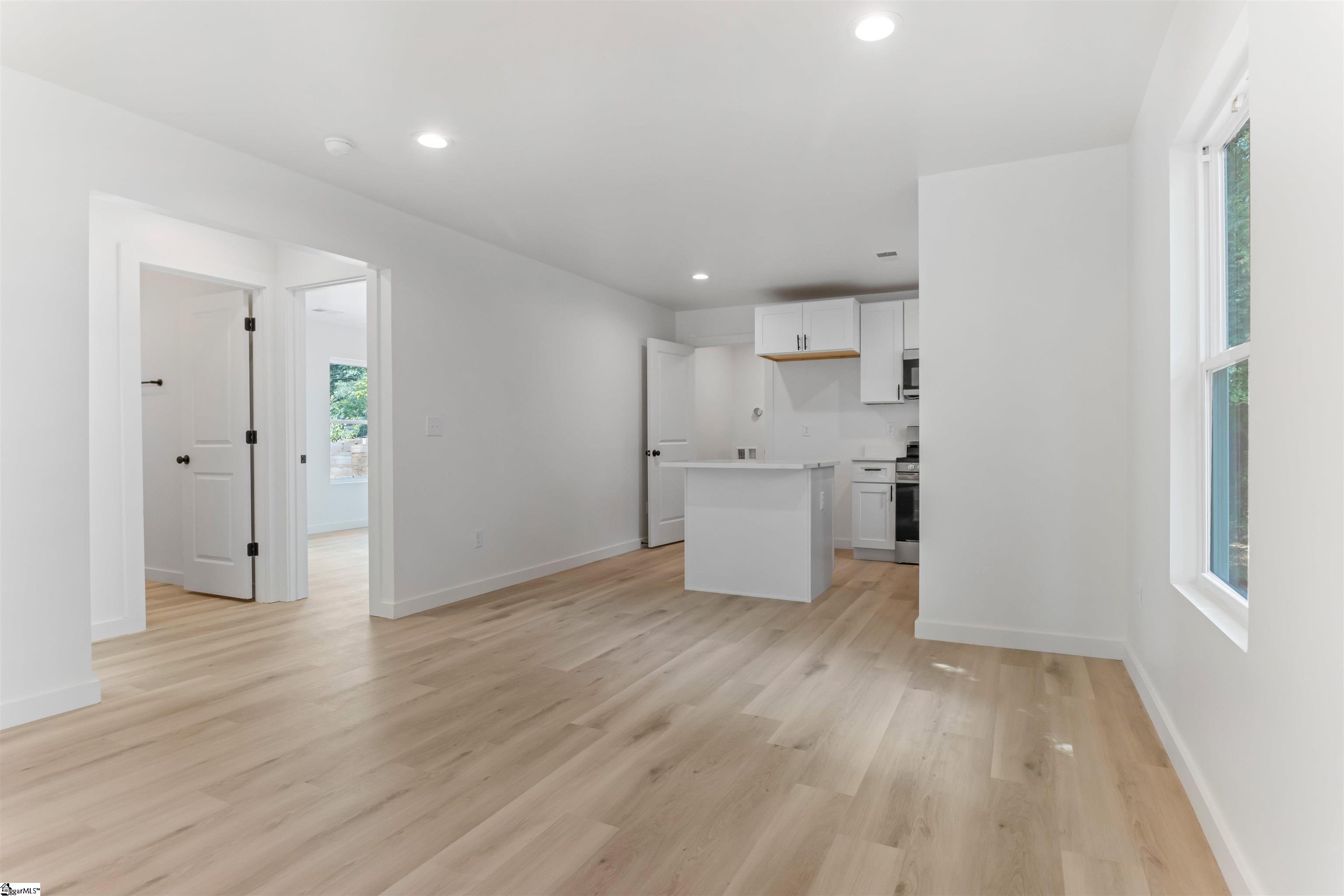 353 St Andrews Street Property Photo 13