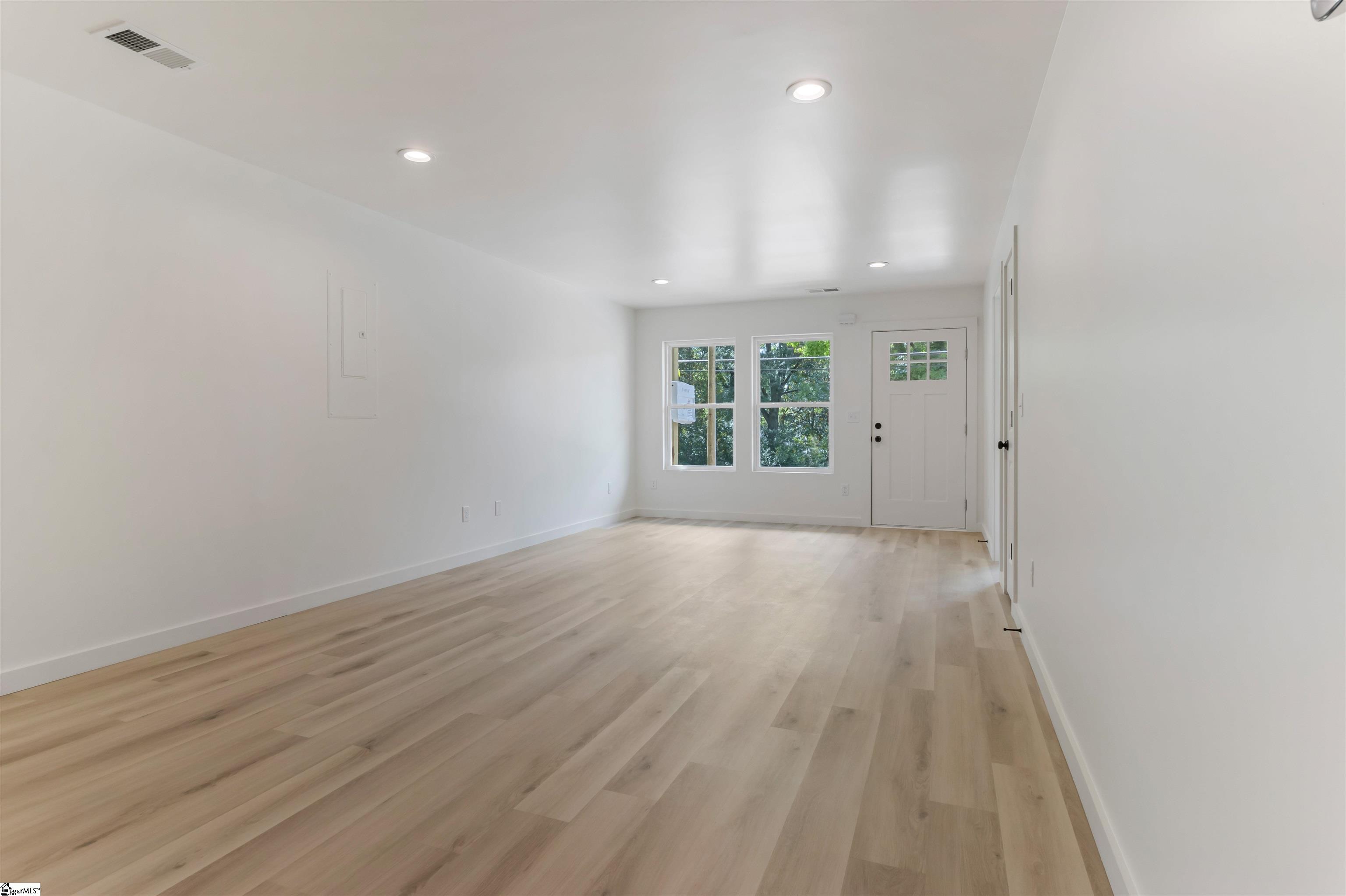 353 St Andrews Street Property Photo 14