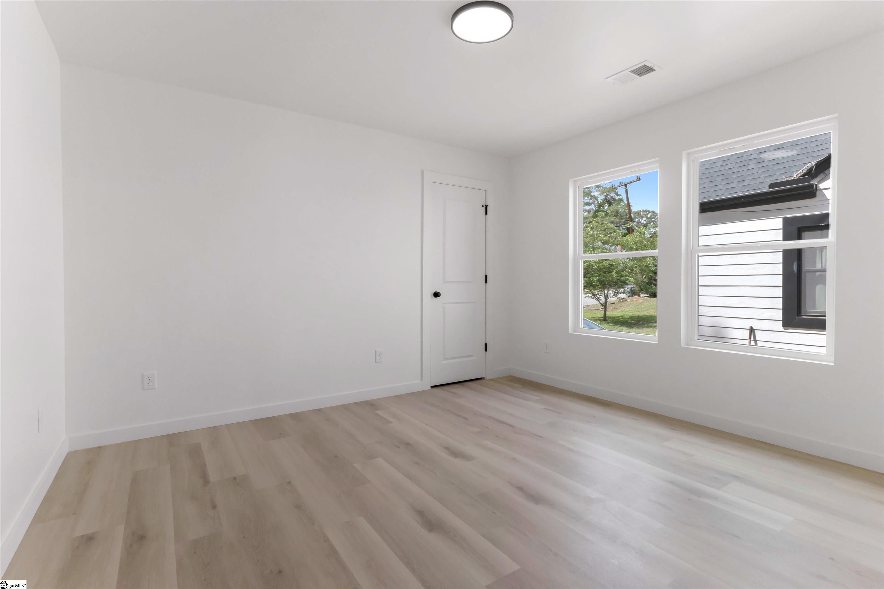 353 St Andrews Street Property Photo 19