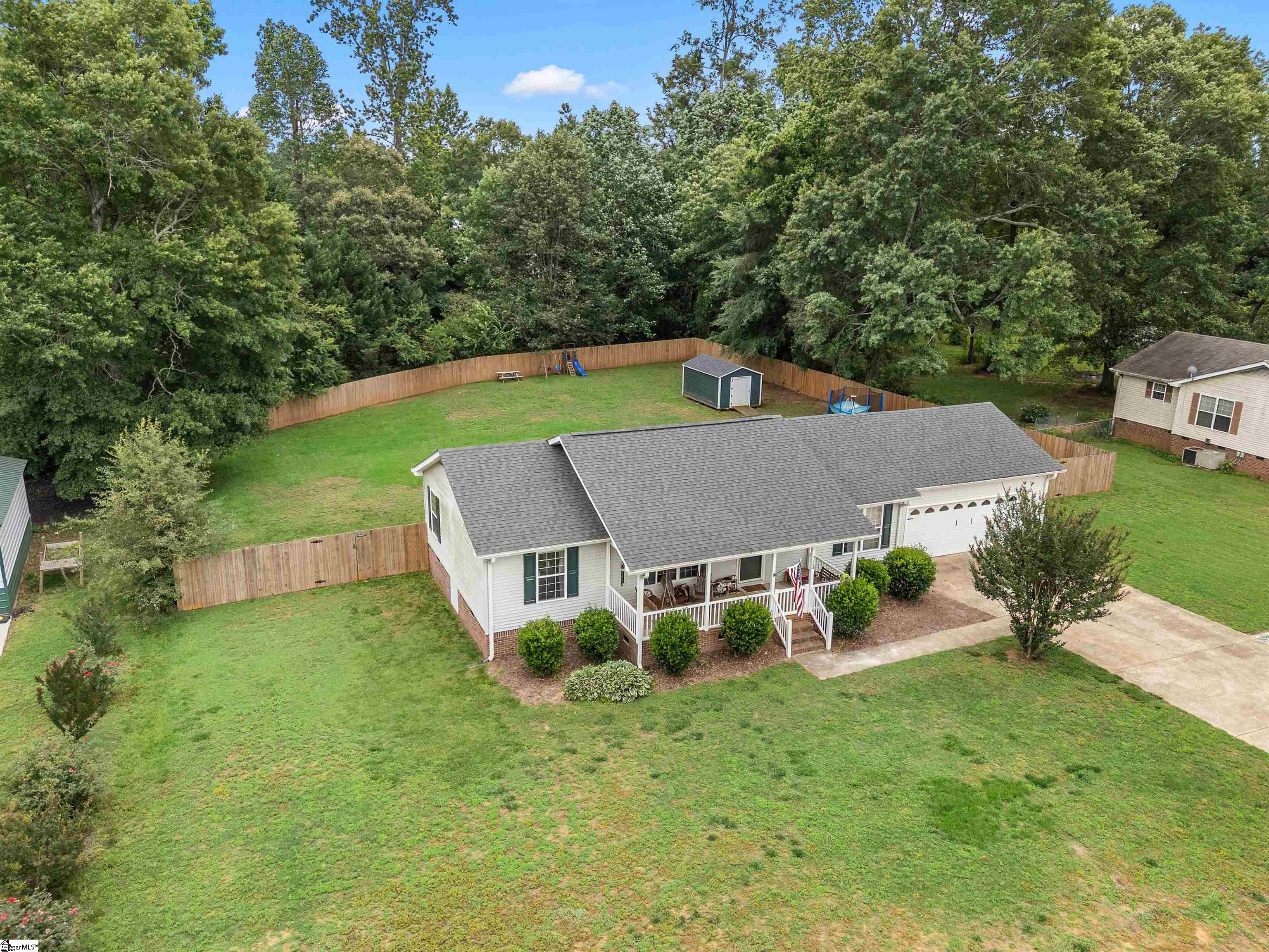 324 Corey Drive Property Photo 4