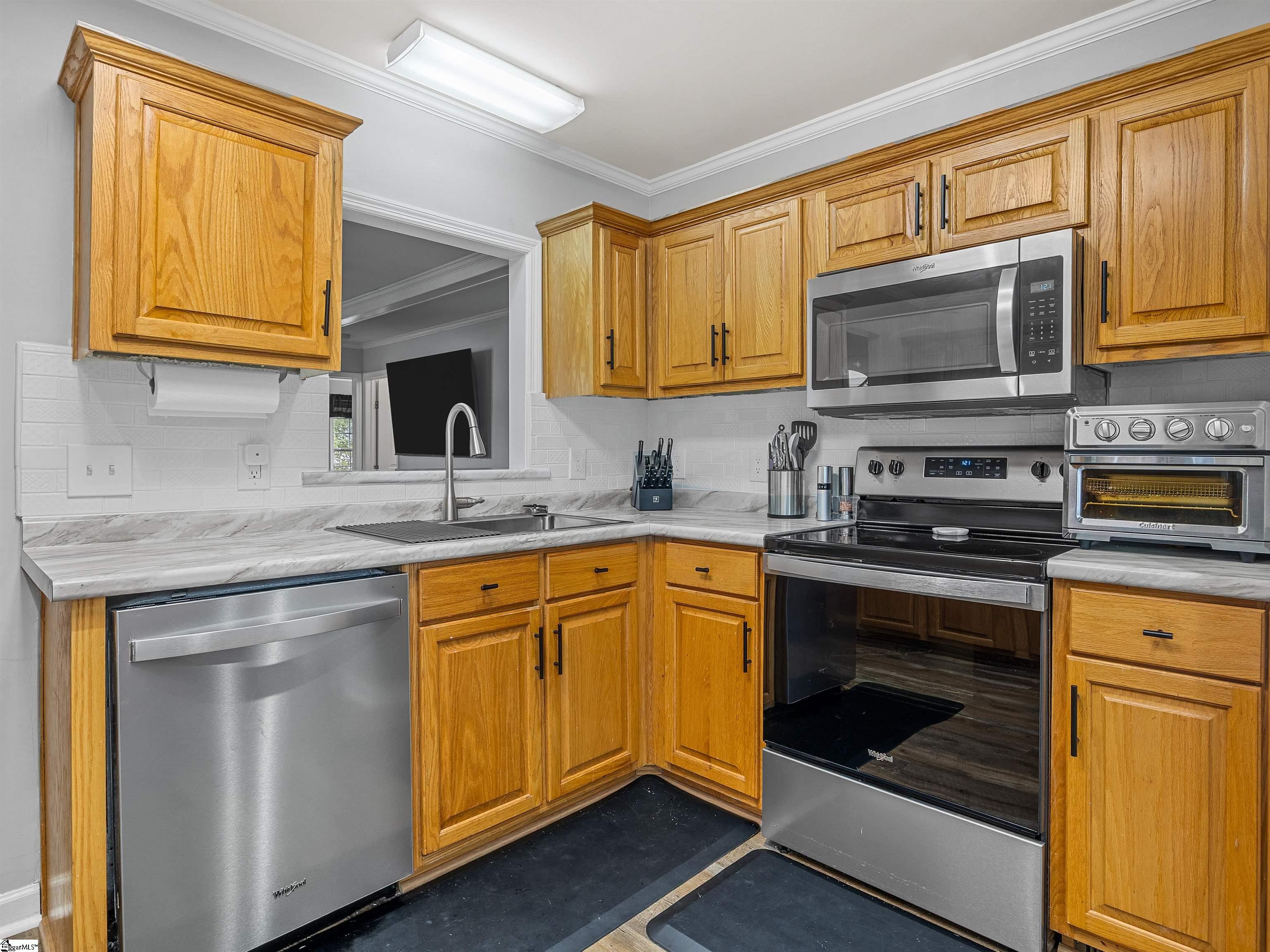324 Corey Drive Property Photo 14
