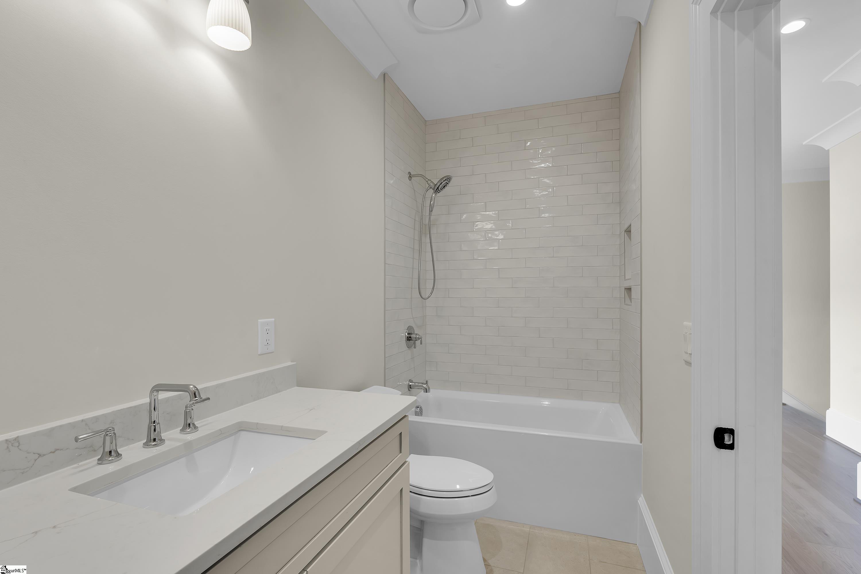 6 Wimbledon Road Property Photo 24